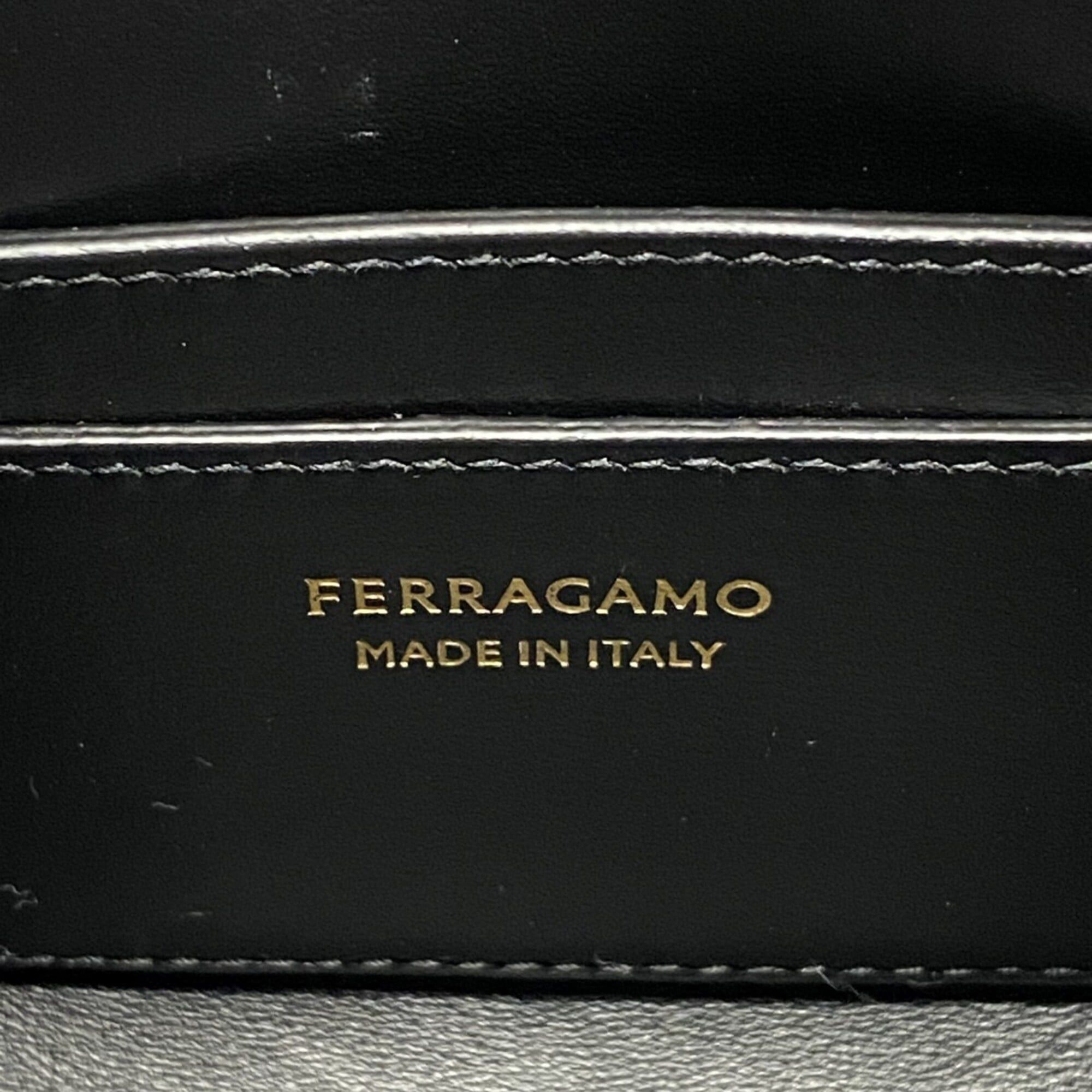 Salvatore Ferragamo Salvatore Ferragamo Gancini Hug Mini 21 Leather Handbag, Black, 2-way Bag for Women Size ONE SIZE - 5 Thumbnail
