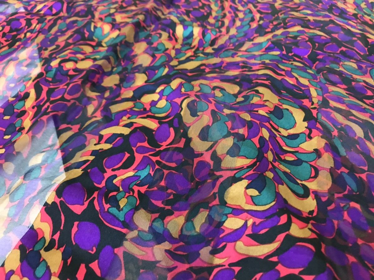 Other × Vintage × Yves Saint Laurent YVES SAINT LAURENT YSL ABSTRACT SILK SCARF FOULARD Size ONE SIZE - 3 Thumbnail