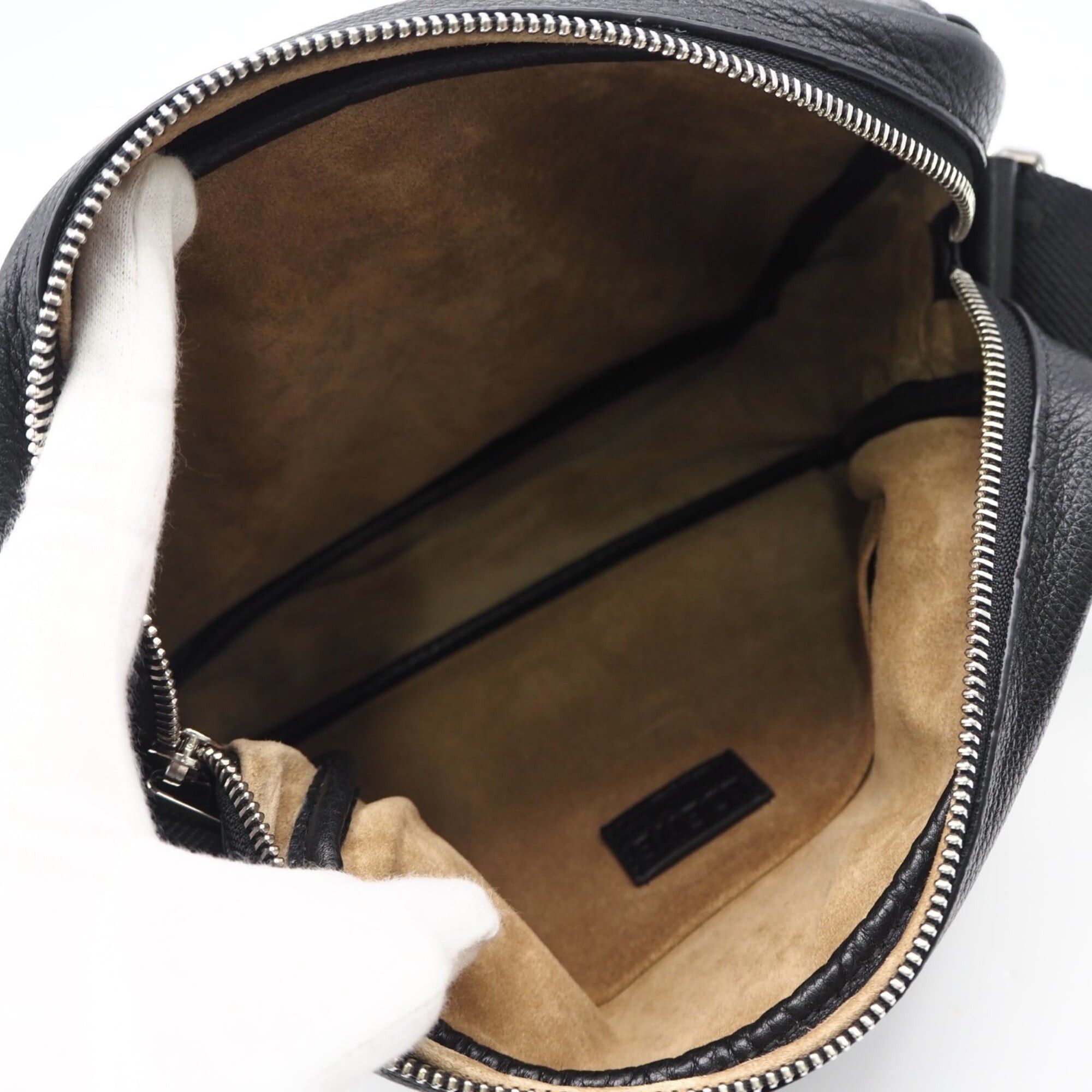 Loewe LOEWE Supple Grain Calf Pebble Messenger Bag Medium BANBPCBX01 Shoulder Black Leather Women's Size ONE SIZE - 12 Thumbnail