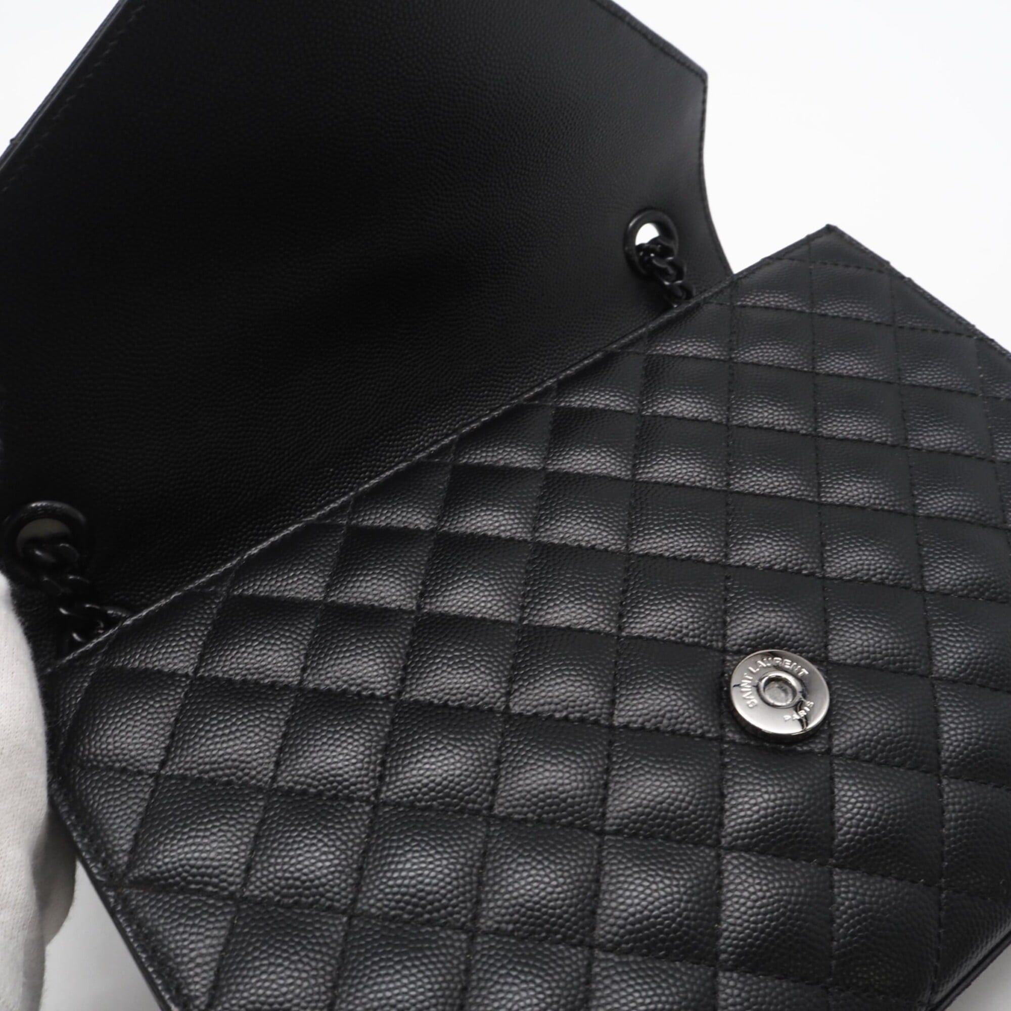 Yves Saint Laurent YVES SAINT LAURENT Mixed Matelassé Lambskin Envelope Medium Shoulder Bag 600185 Black Women's Size ONE SIZE - 12 Thumbnail