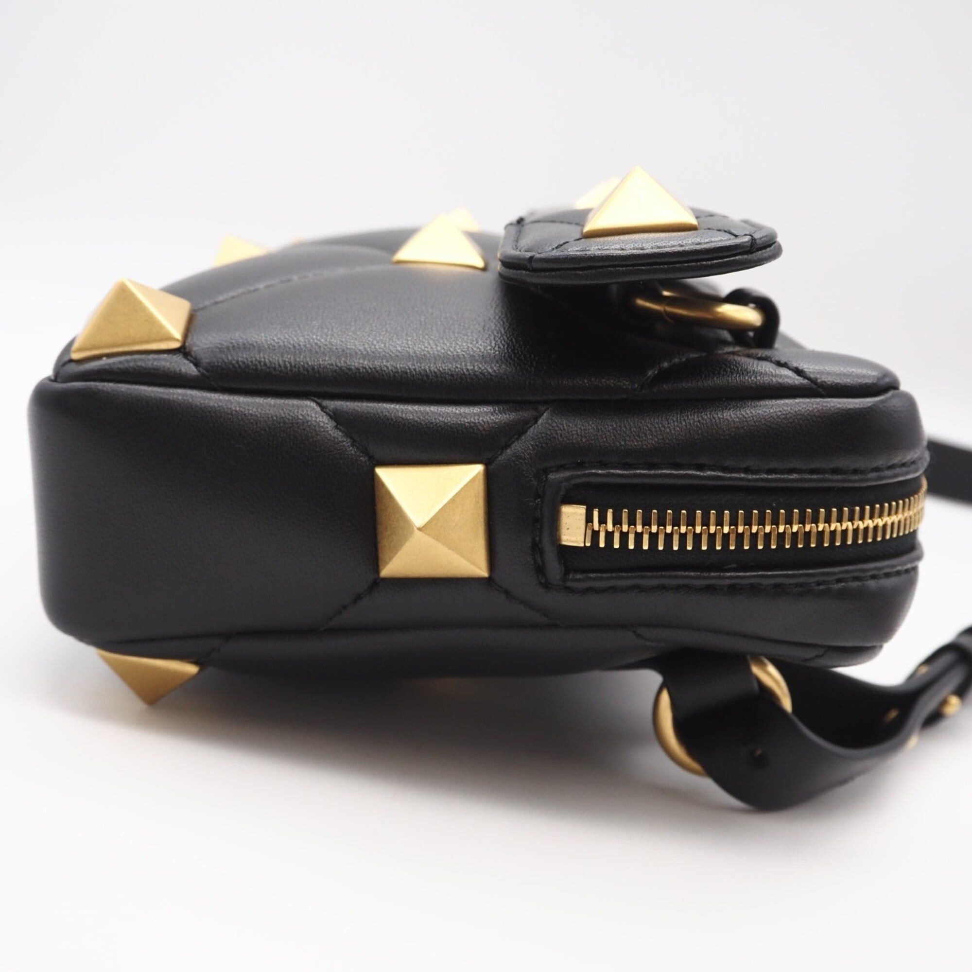 Valentino VALENTINO Roman Stud Nappa Shoulder Bag WY0B0B26DUA0NO Black Gold Lambskin Women's Size ONE SIZE - 8 Thumbnail