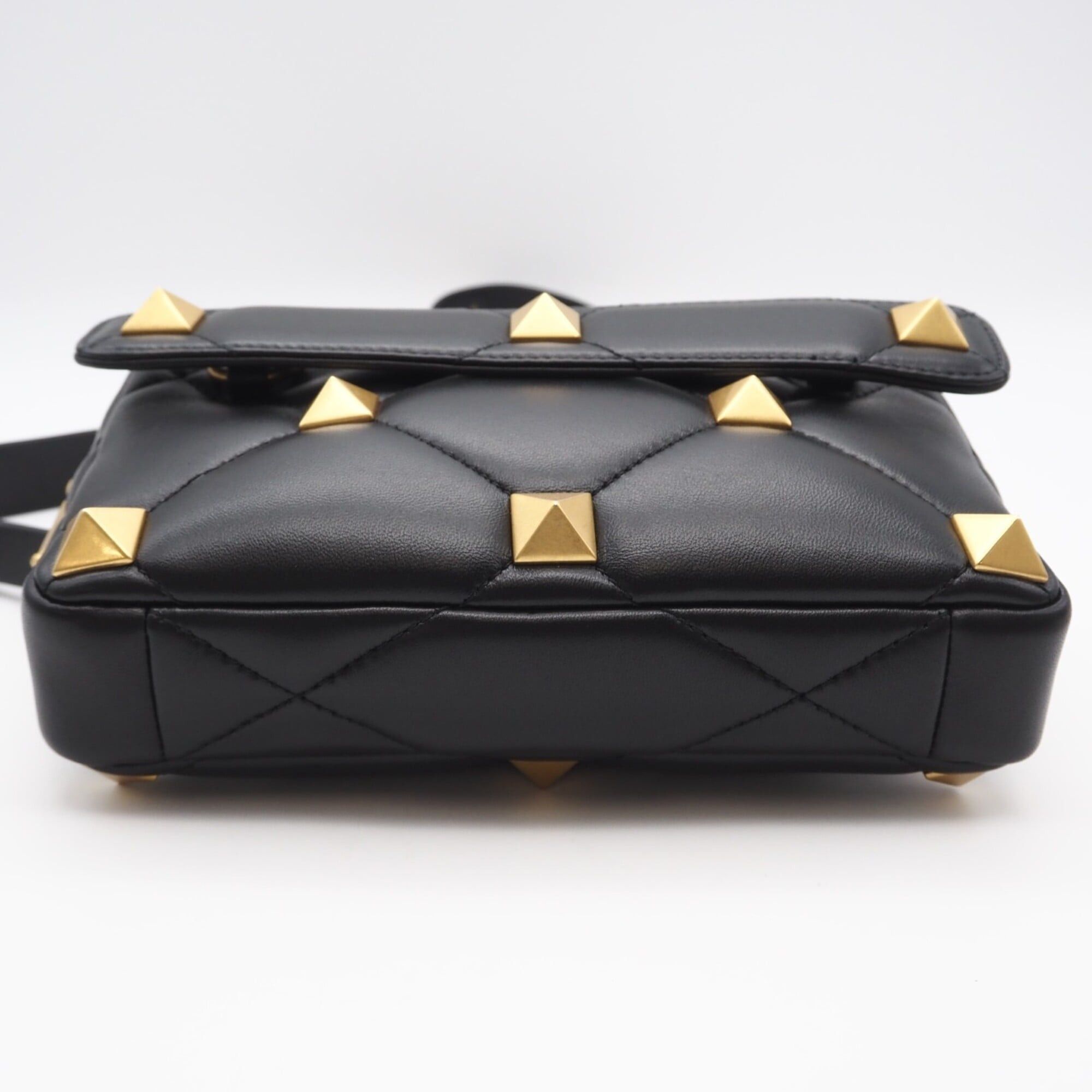 Valentino VALENTINO Roman Stud Nappa Shoulder Bag WY0B0B26DUA0NO Black Gold Lambskin Women's Size ONE SIZE - 6 Thumbnail