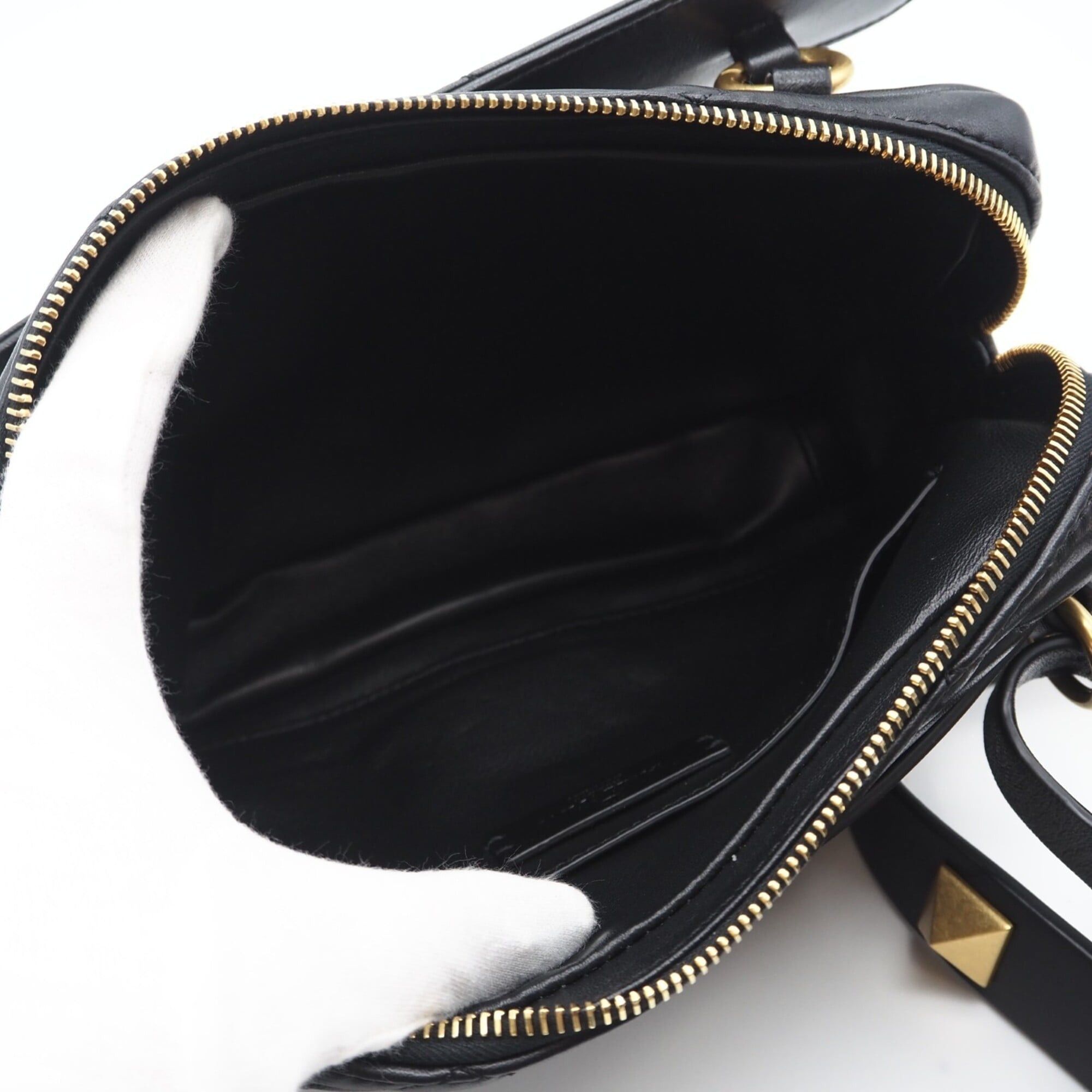 Valentino VALENTINO Roman Stud Nappa Shoulder Bag WY0B0B26DUA0NO Black Gold Lambskin Women's Size ONE SIZE - 10 Thumbnail