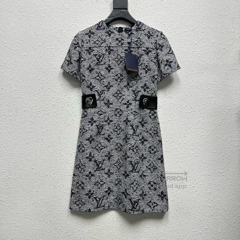Louis Vuitton Louis Vuitton FW24 presbyopic full-print knit half-zip dre Size XXS / US 00 / IT 34 - 1 Thumbnail