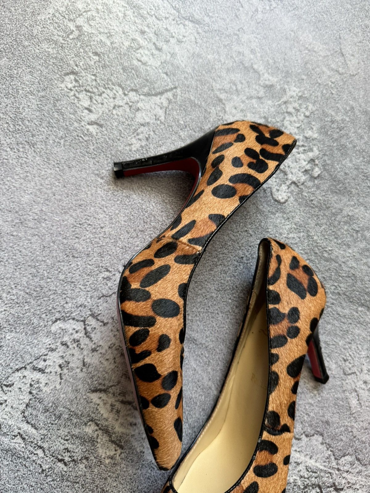 Christian Louboutin Christian Louboutin 37 leopard 🐆 heels 👠 shoes high Size US 7 / IT 37 - 8 Thumbnail