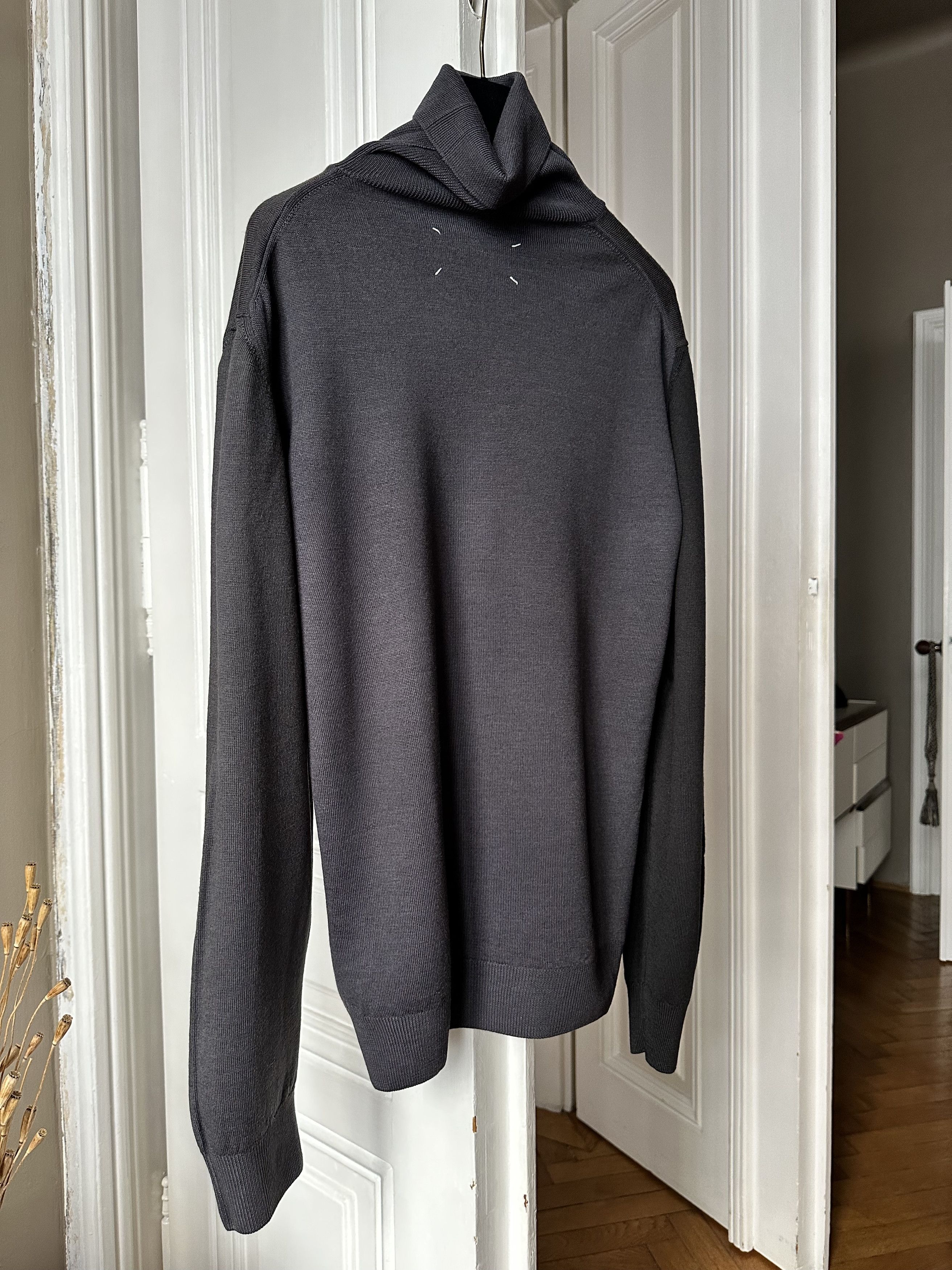 Maison Margiela MAISON MARTIN MARGIELA-TURTLENECK SIZE M Size US M / EU 48-50 / 2 - 10 Thumbnail