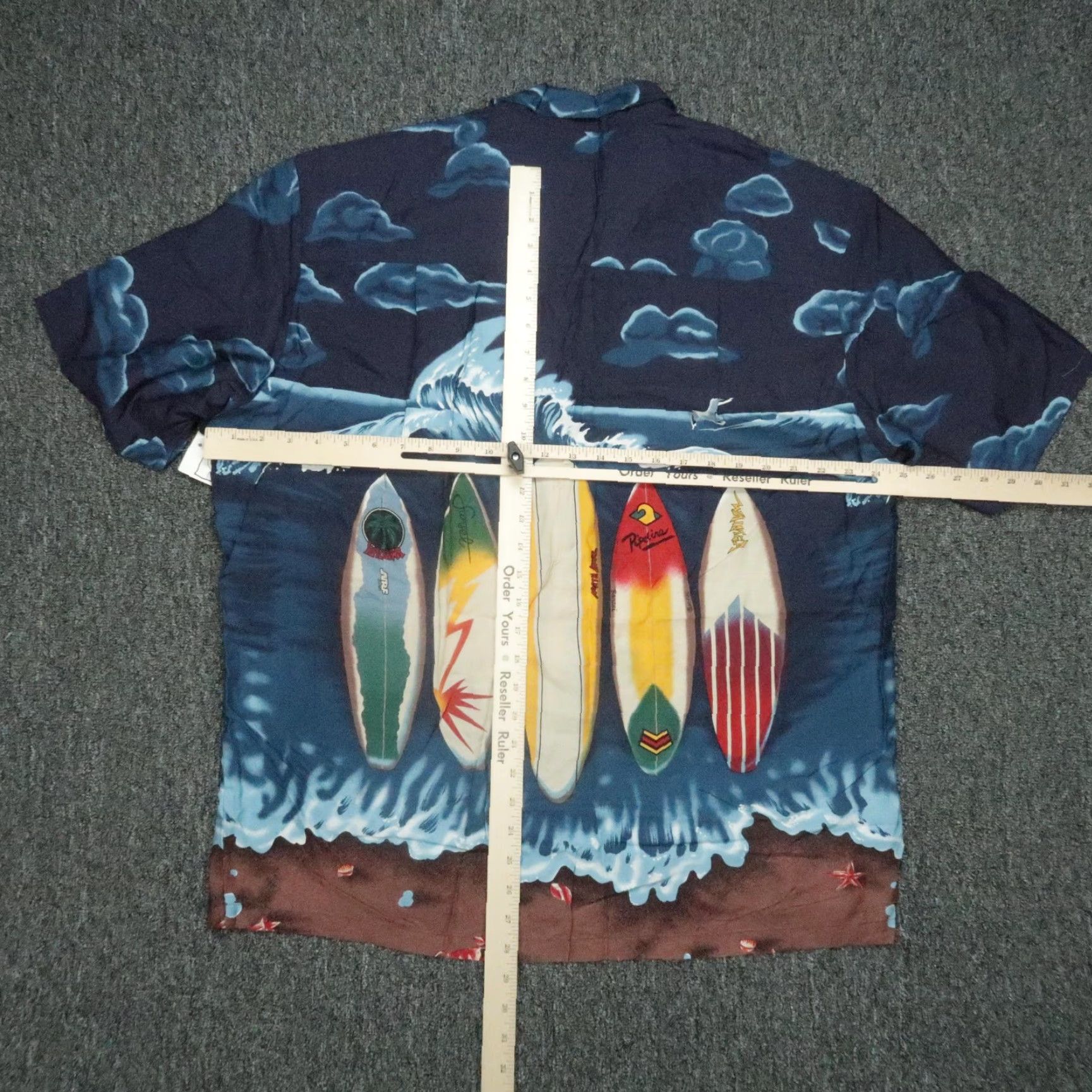 Paradise Found Paradise Found Men's Shirt Large Blue Hawaiian Surf Wave Surfboards Rayon Casual NWT Size US L / EU 52-54 / 3 - 6 Thumbnail