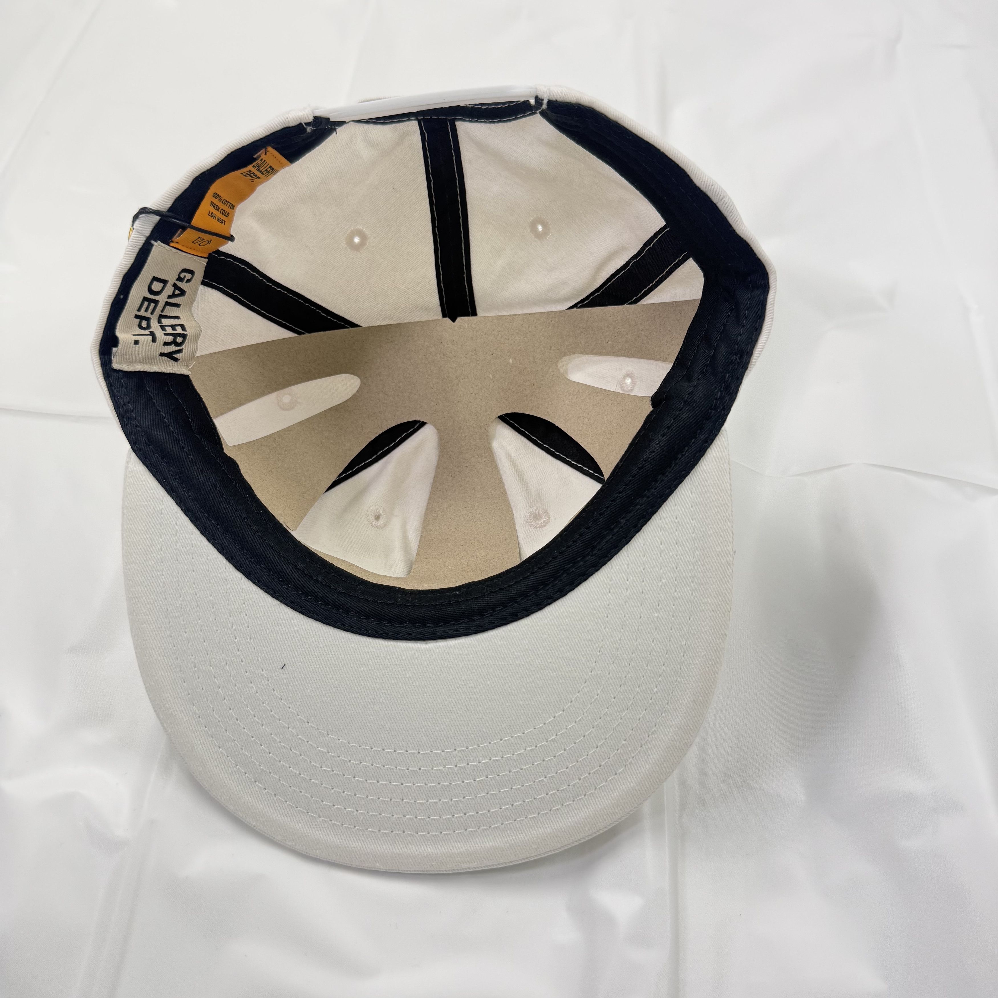 Gallery Dept. Gallery Dept White DEPT Logo Embroidered Snapback Hat Size ONE SIZE - 5 Thumbnail