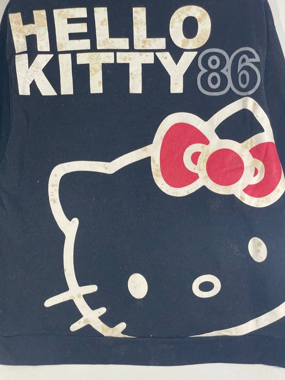 Other Hello kitty sweatshirt size M Size US M / EU 48-50 / 2 - 6 Thumbnail