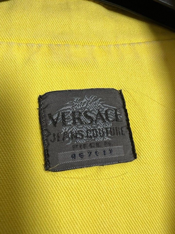 Versace Versace Jeans Couture Vintage Blazer Jacket Yellow Size S Size S / US 4 / IT 40 - 5 Thumbnail