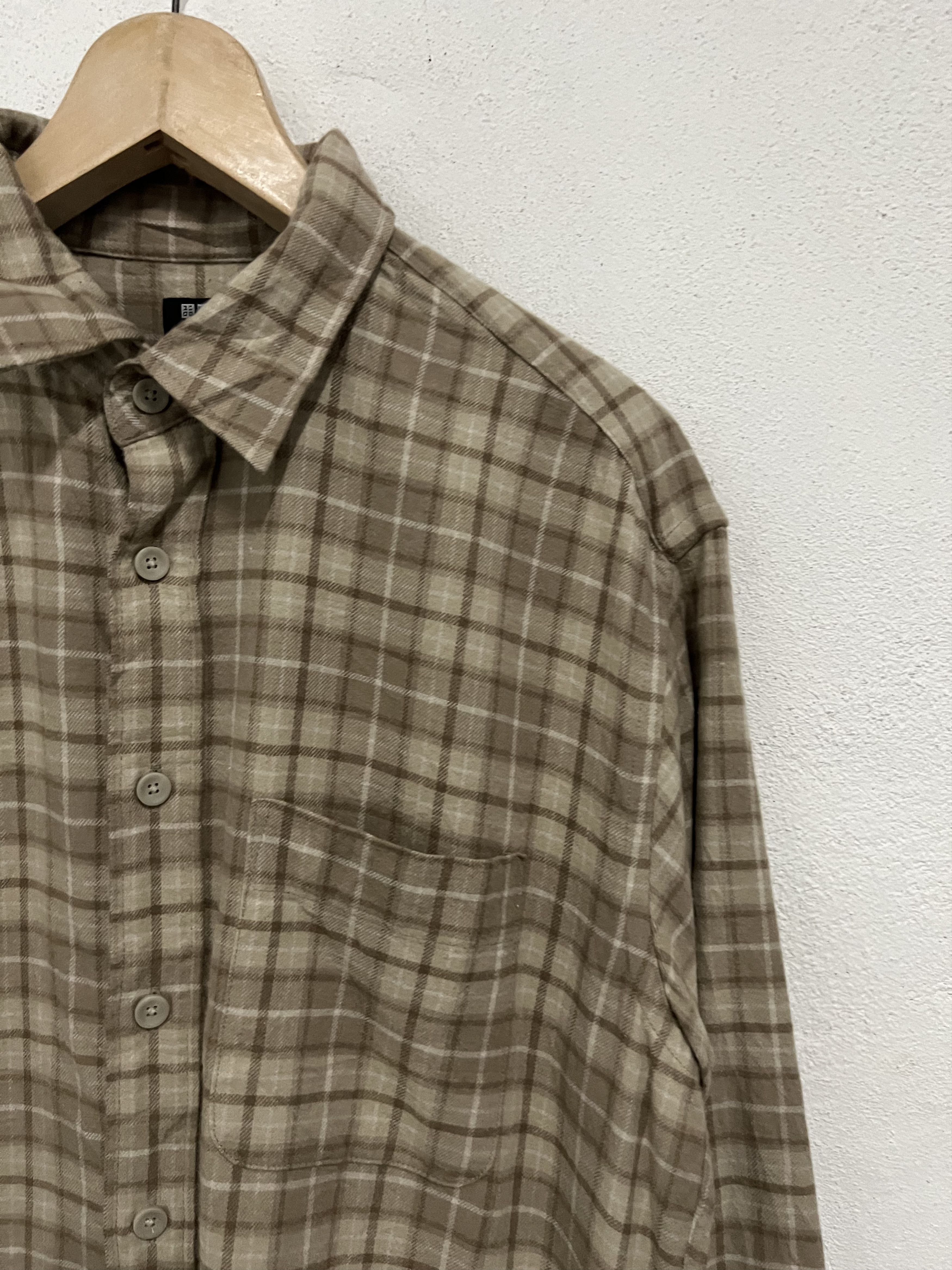 Vintage Japanese Brand Uniqlo Plaid Tartan Flannel Shirt Jacket Size US M / EU 48-50 / 2 - 3 Thumbnail
