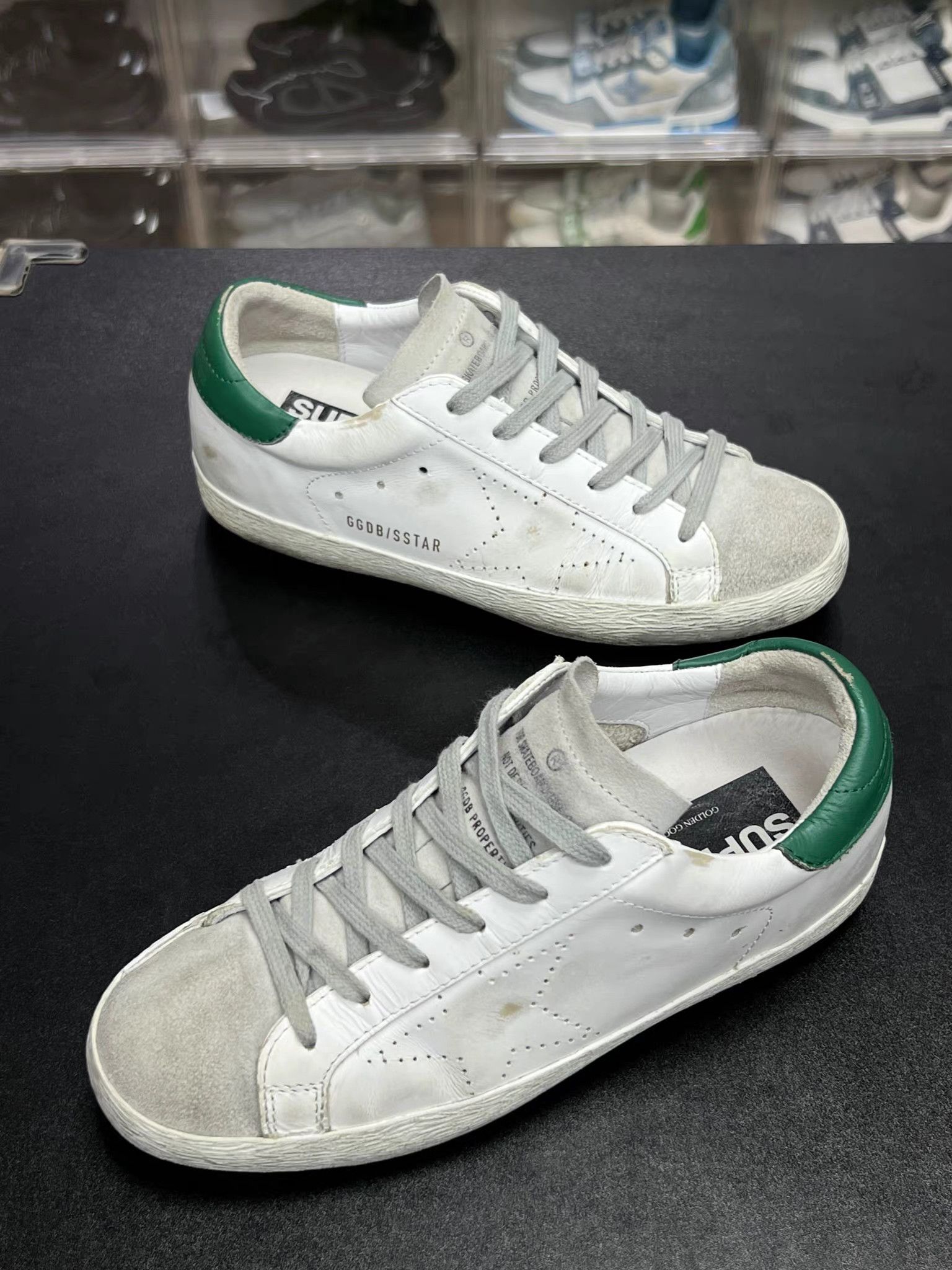 Golden Goose Golden Goose GGDB White & Green Low-Top K15 Size US 6 / IT 36 - 1 Thumbnail