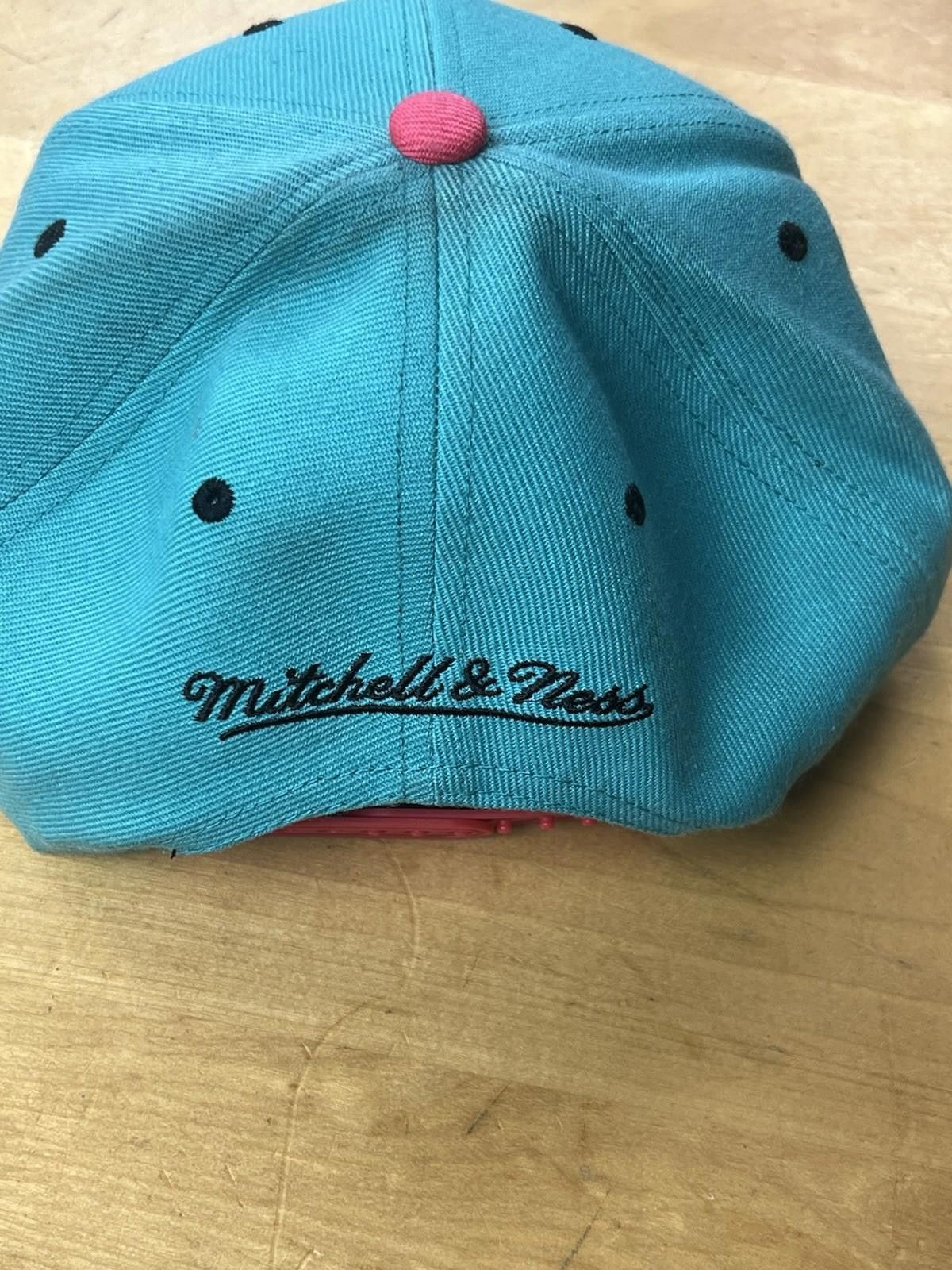Mitchell & Ness Mitchell Ness San Antonio Spurs Teal Pink Snapback NBA Size ONE SIZE - 6 Thumbnail