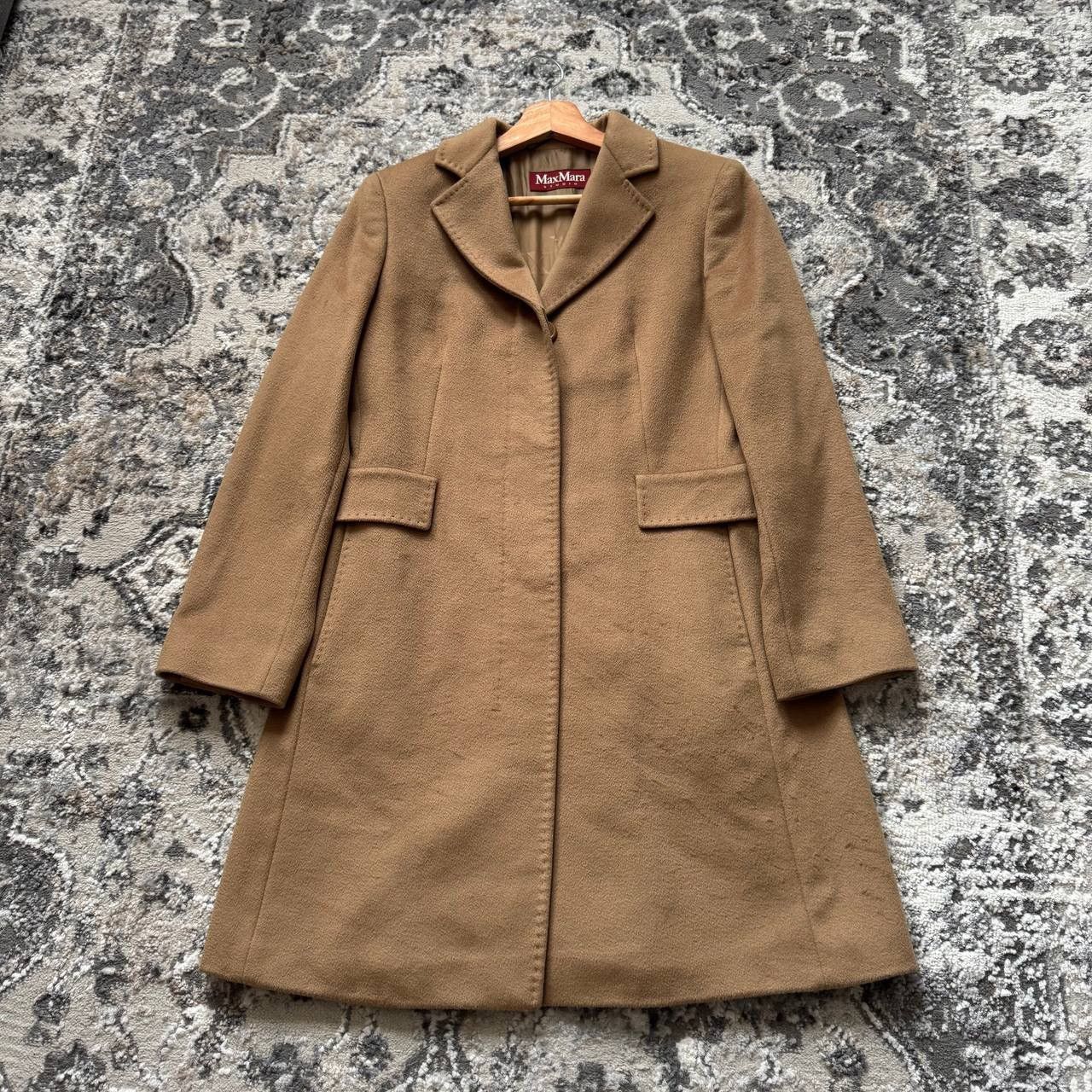 Max Mara Max Mara Wool Coat Jacket Size M / US 6-8 / IT 42-44 - 2 Thumbnail