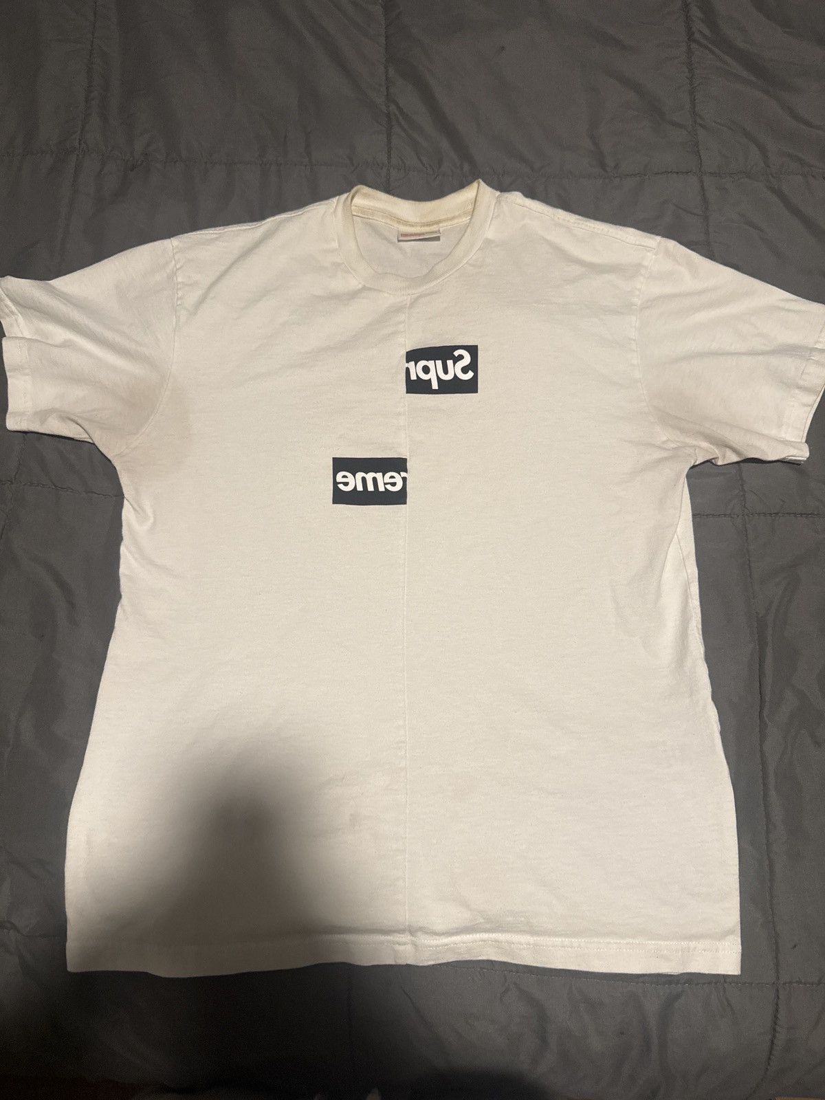 Comme des Garcons SHIRT × Supreme Supreme CDG Split Box Logo Tee Size US S / EU 44-46 / 1 - 1 Thumbnail