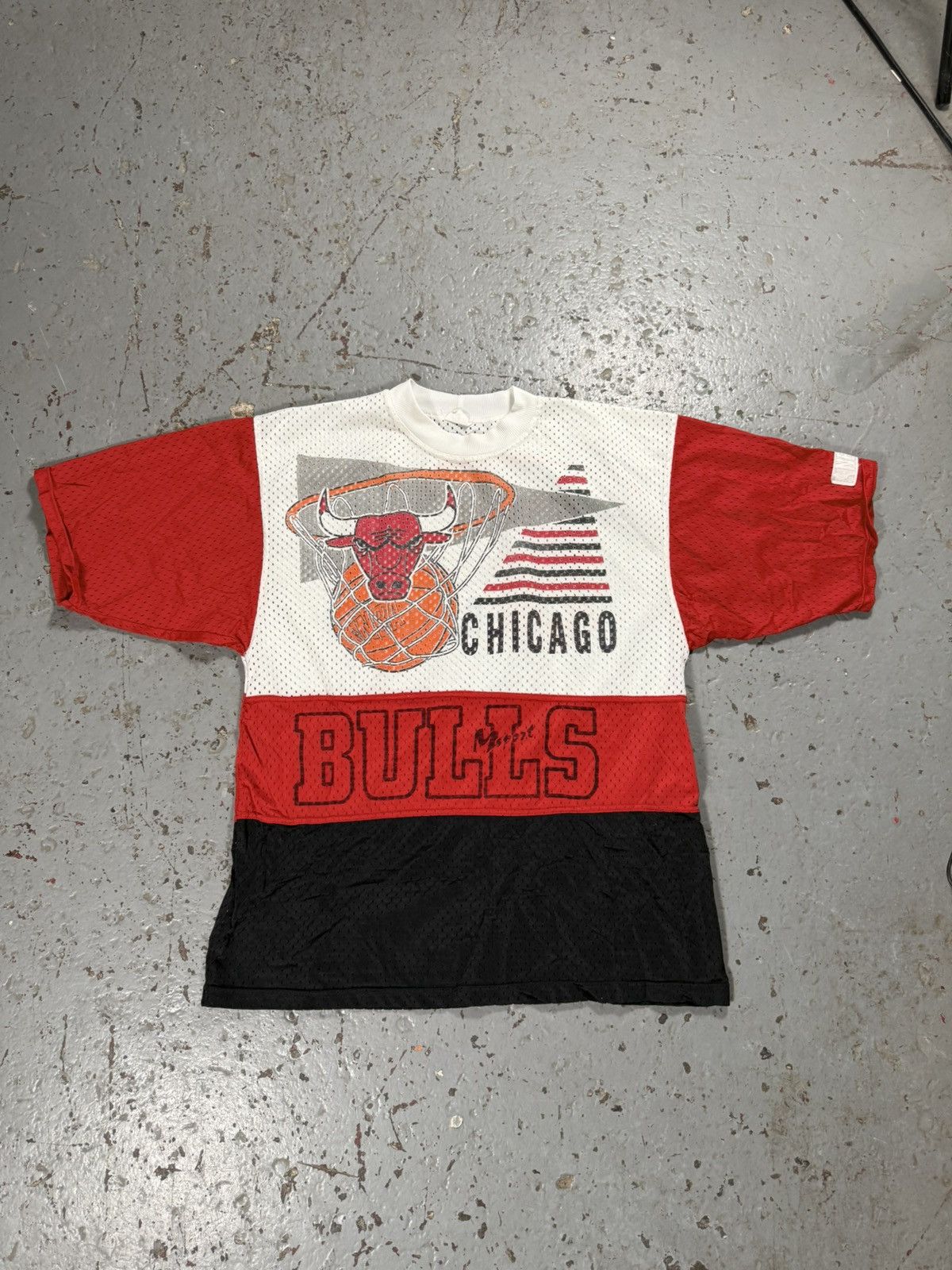 NBA Vintage Chicago Bulls 90s Mesh Jersey Size US L / EU 52-54 / 3 - 1 Thumbnail