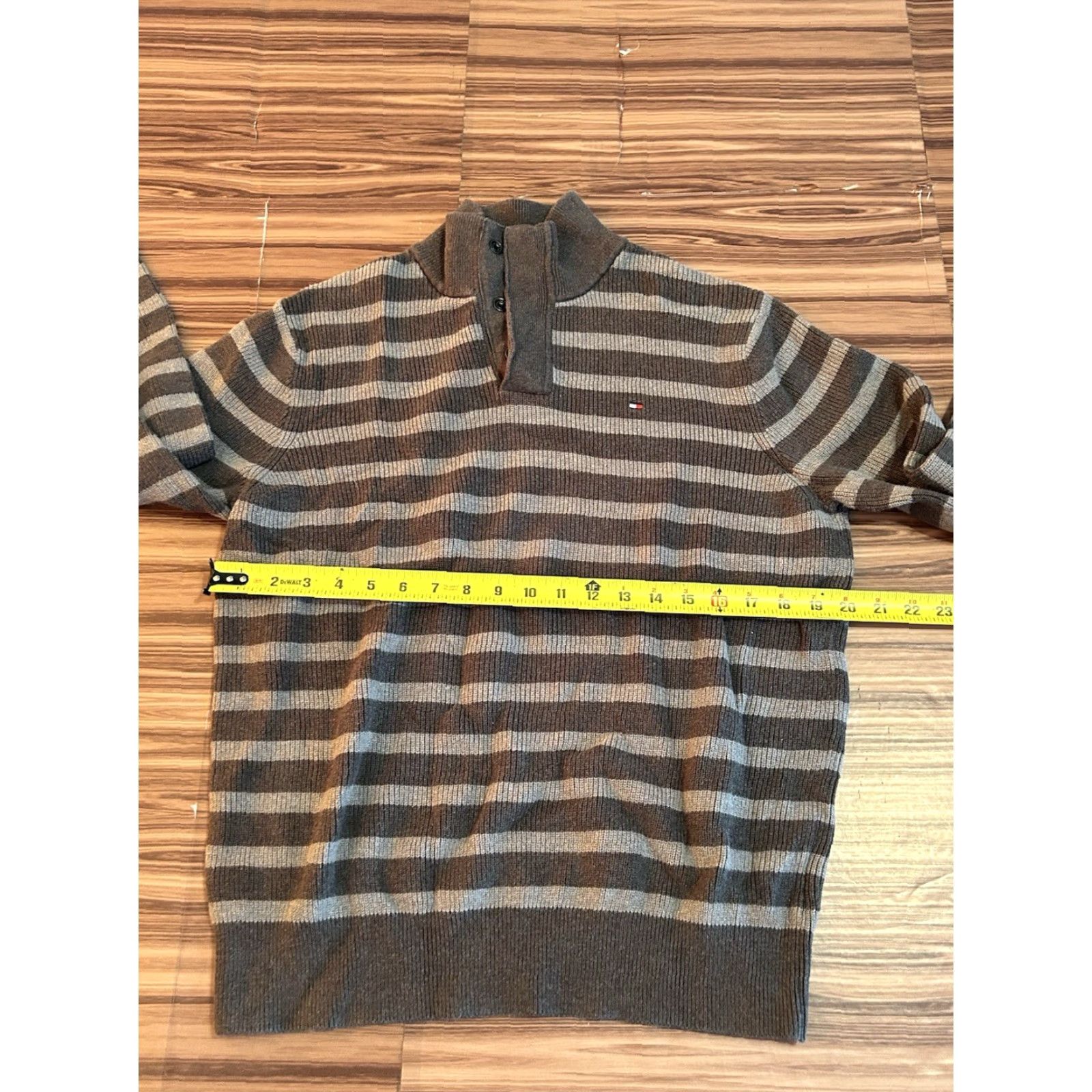 Tommy Hilfiger Tommy Hilfiger Sweater Mens L Gray Mock Neck 1/4 Button Pullover Knit Cotton Solid Classic Pullover Mens Size US L / EU 52-54 / 3 - 3 Thumbnail