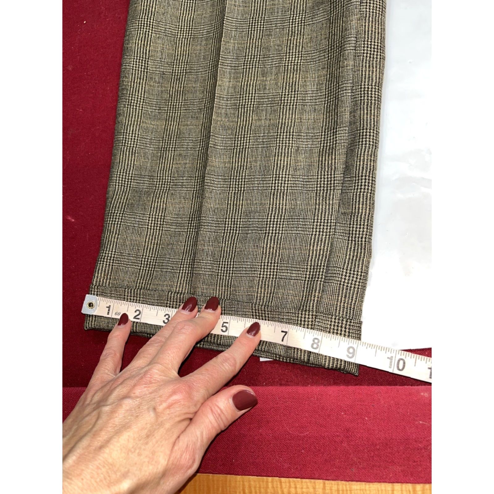 Nautica VINTAGE Nautica Dress Pants plaid Gray Tan Wool Cashmere Pleated 40 x 32 Mens Sz 40 Regular Zip Hook & Eye Front Pleated Pockets Cuffed 60s? Size US 40 / EU 56 - 7 Thumbnail