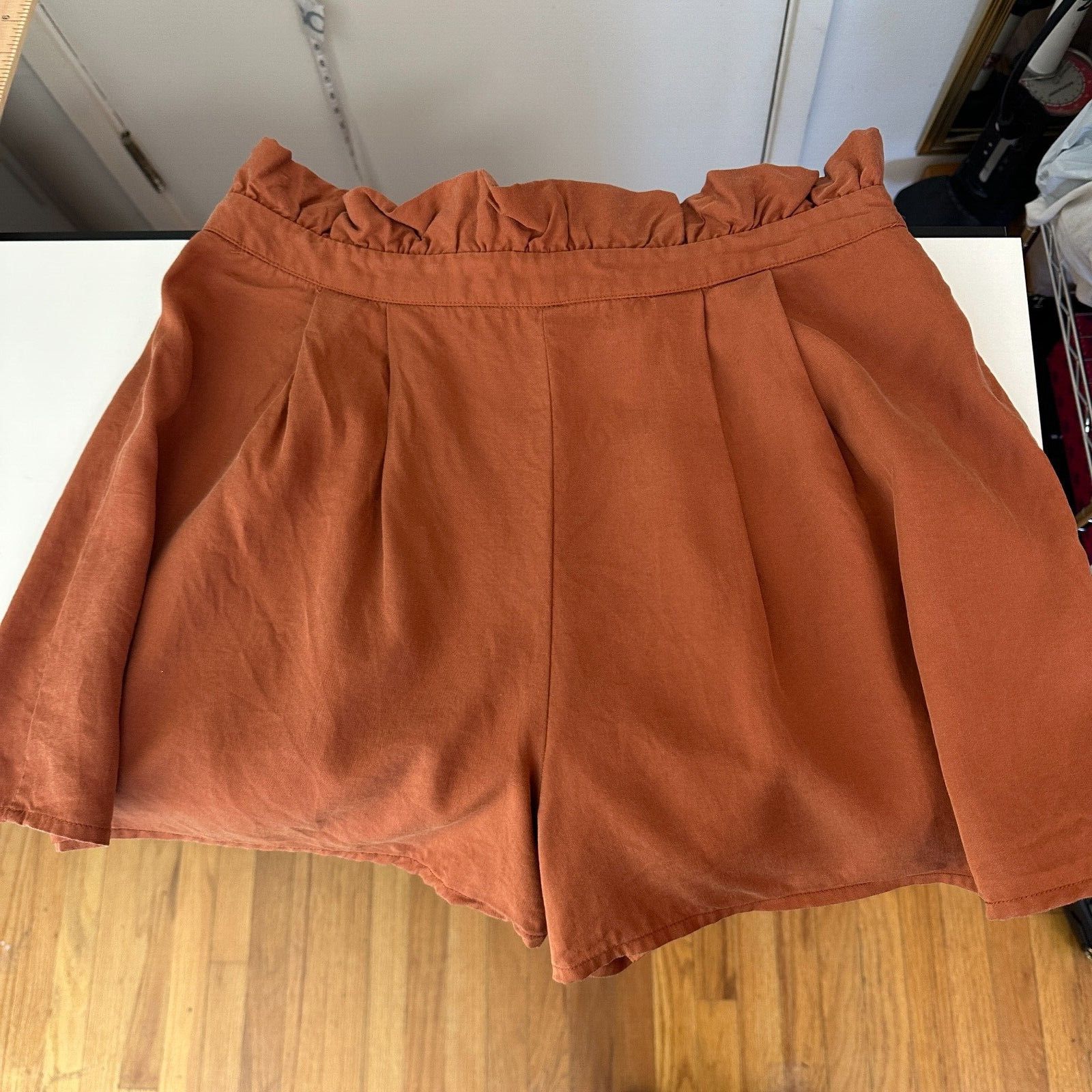 REVOLVE Lovers + Friends Rust Paperbag Tati High Waist Button Shorts Size 30" / US 8 / IT 44 - 9 Thumbnail