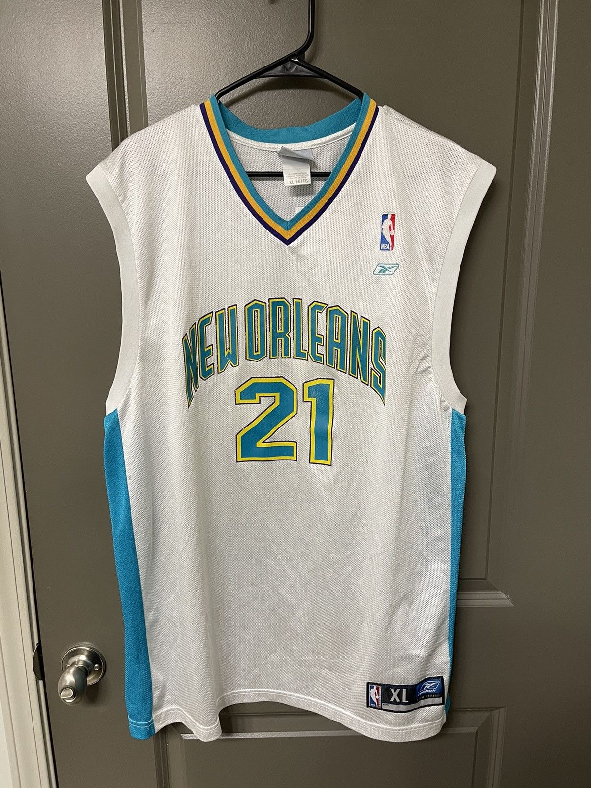 NBA Jamaal Magloire New Orleans Jersey Size US XL / EU 56 / 4 - 1 Thumbnail