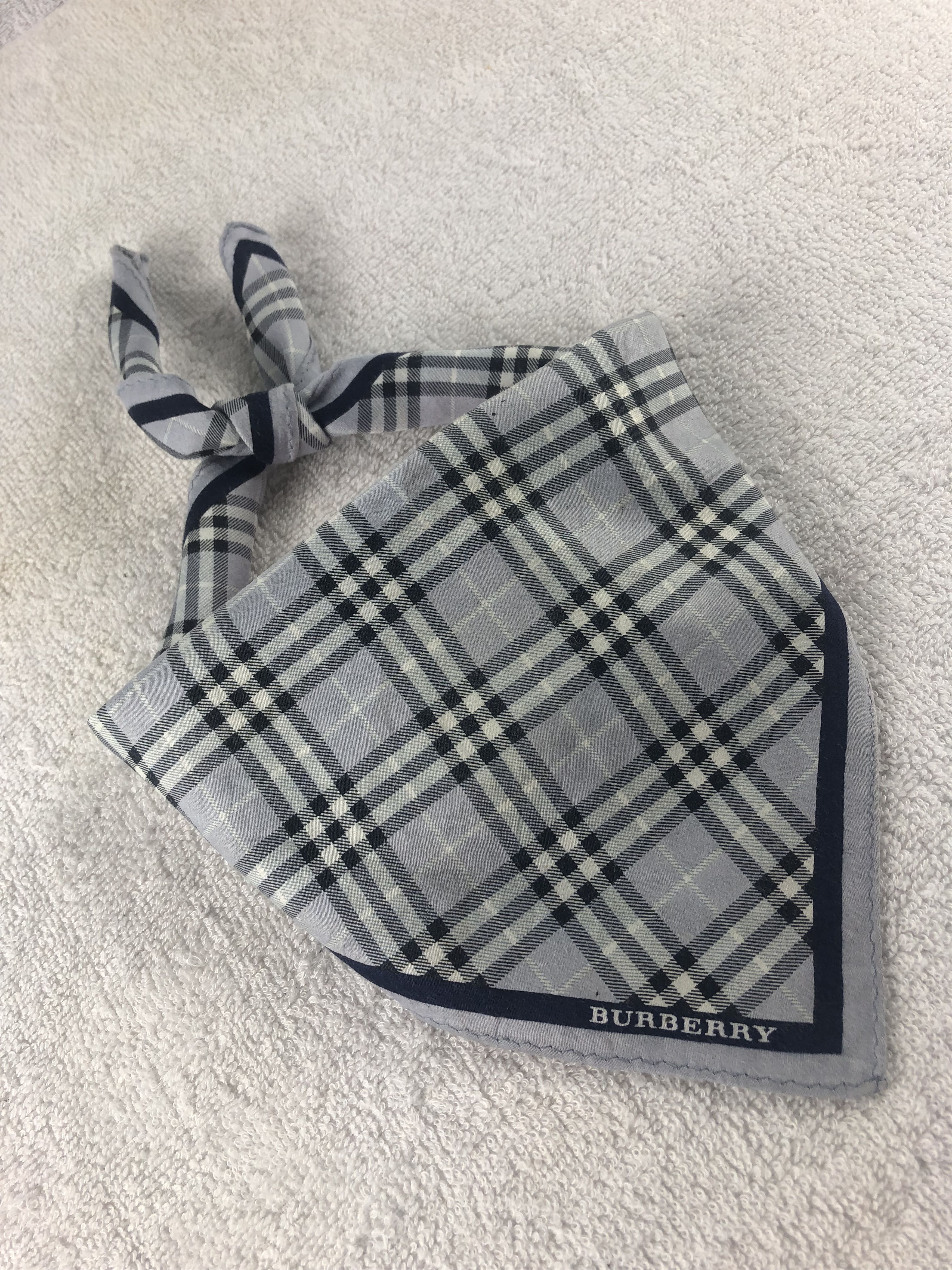 Burberry Burberry Handkerchief / Bandana / Neckerchief Size ONE SIZE - 2 Thumbnail