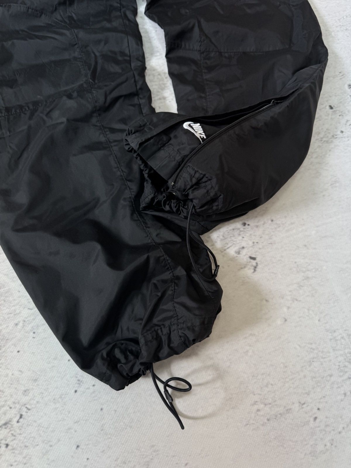 Nike × Vintage NIKE NYLON VINTAGE Y2K OVERSIZE BAGGY FIT PANTS SWEATPANTS Size US 32 / EU 48 - 5 Thumbnail