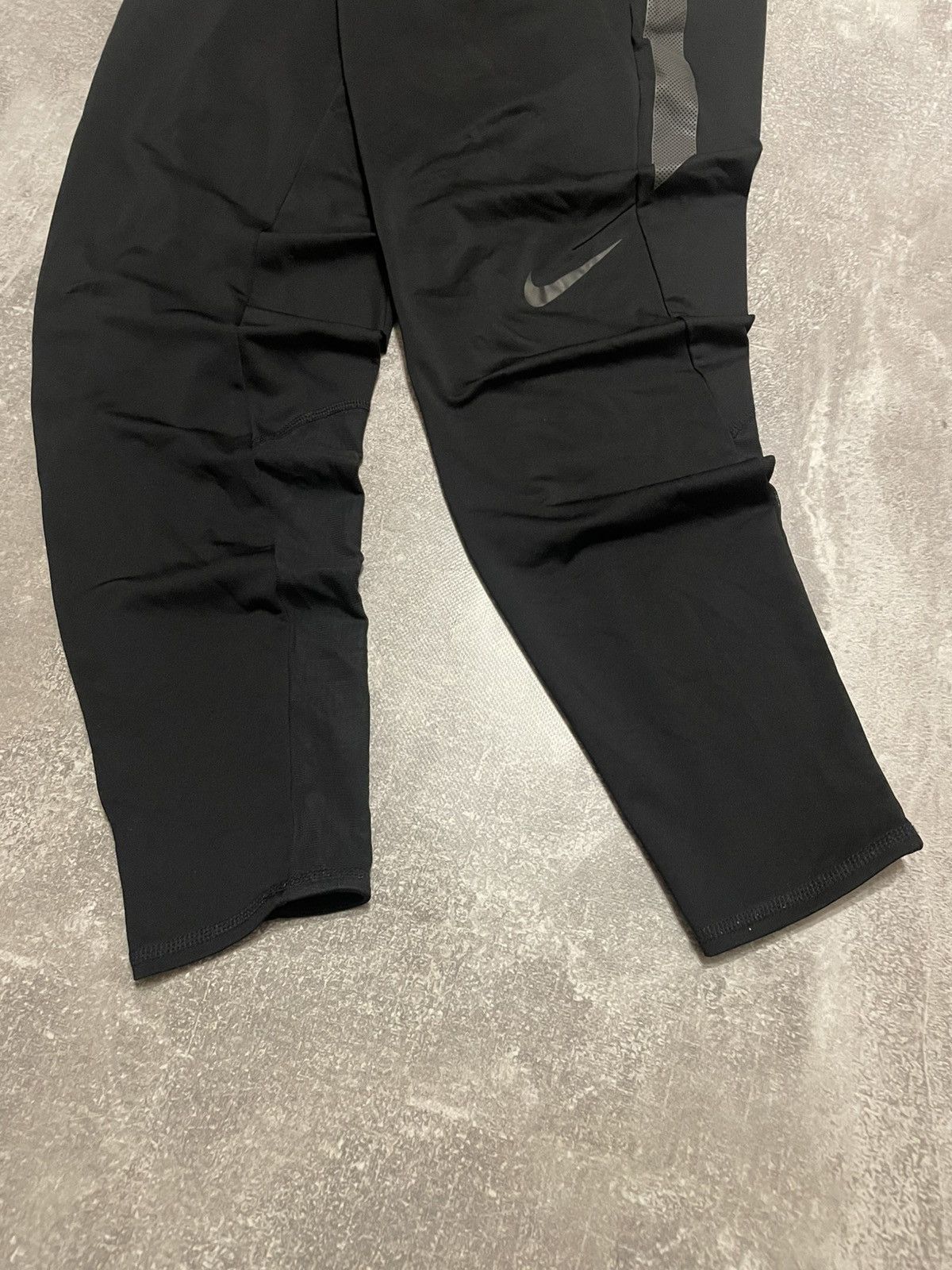 Nike Vintage Nike Dri- Fit Swoosh Logo Black Pants Size L Size US 34 / EU 50 - 3 Thumbnail