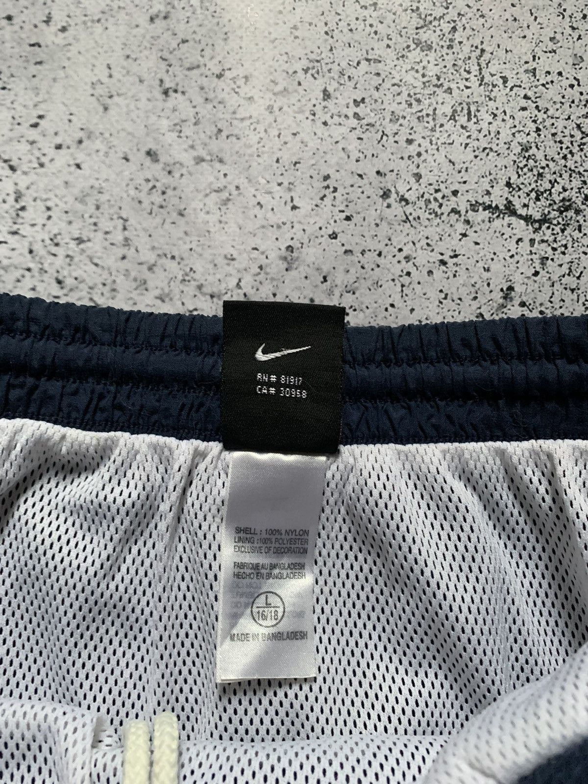 NBA × Nike × Vintage Vintage Nike NBA Shorts Nylon Drill Swoosh USA Y2K Tn Acg Size US 34 / EU 50 - 9 Thumbnail