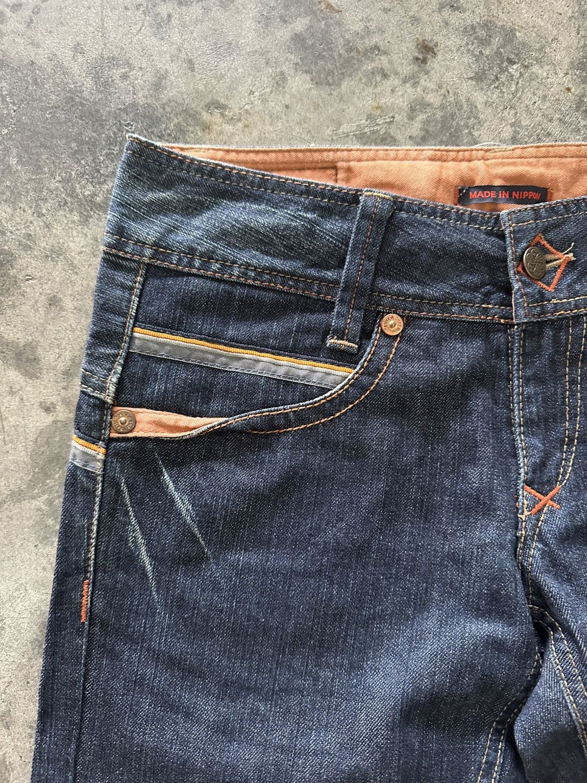 Le Grande Bleu (L.G.B.) ET Boite Flare Jeans Size 29" - 3 Thumbnail