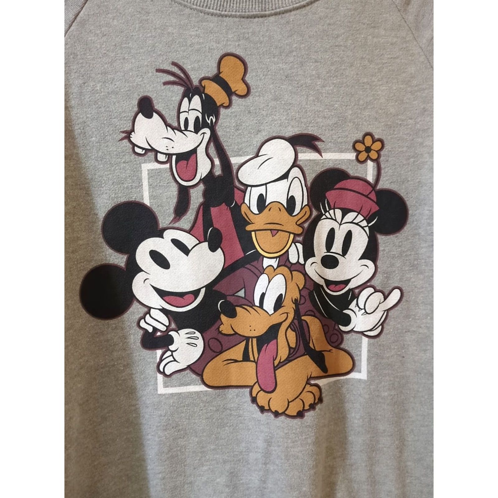 Disney Disney Sweatshirt Mickey Mouse And Friends Print Heather Gray Size M Womens Pullover Sweatshirt Activewear Gray M Size M / US 6-8 / IT 42-44 - 2 Thumbnail