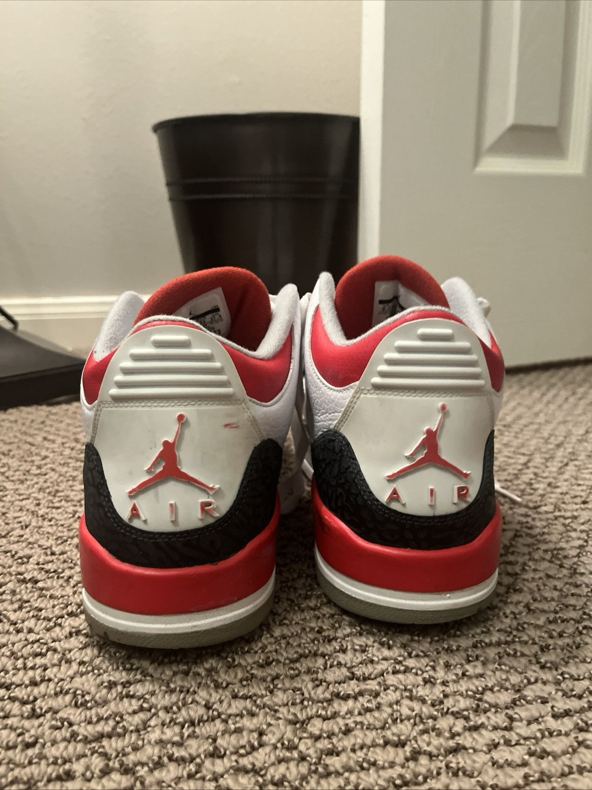 Jordan Brand × Nike Air Jordan 3 Retro ‘Fire Red’ Size US 9.5 / EU 42-43 - 3 Thumbnail