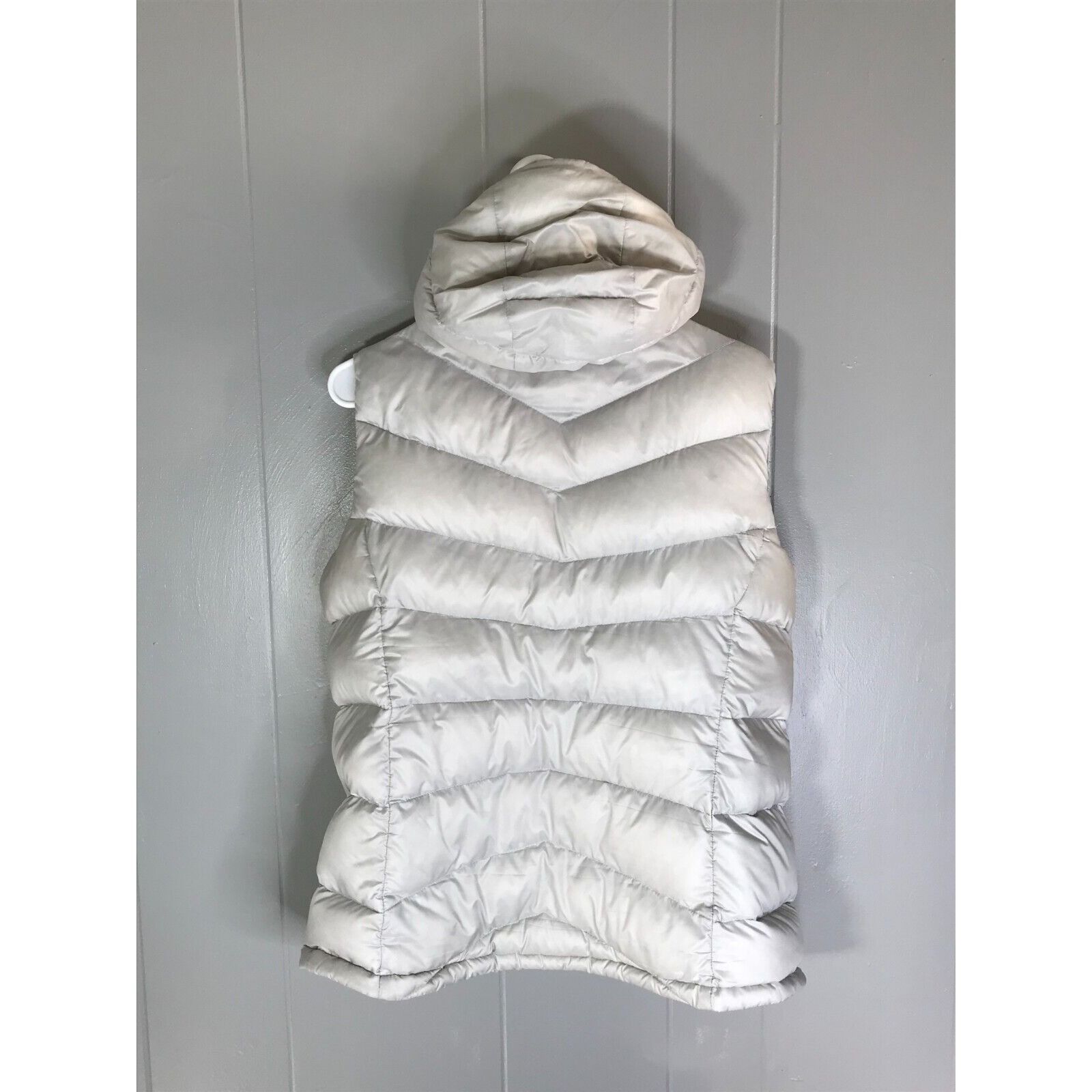 Eddie Bauer Eddie Bauer Vest Women's L White Full Zip Hooded EB800 Down Size L / US 10 / IT 46 - 2 Thumbnail