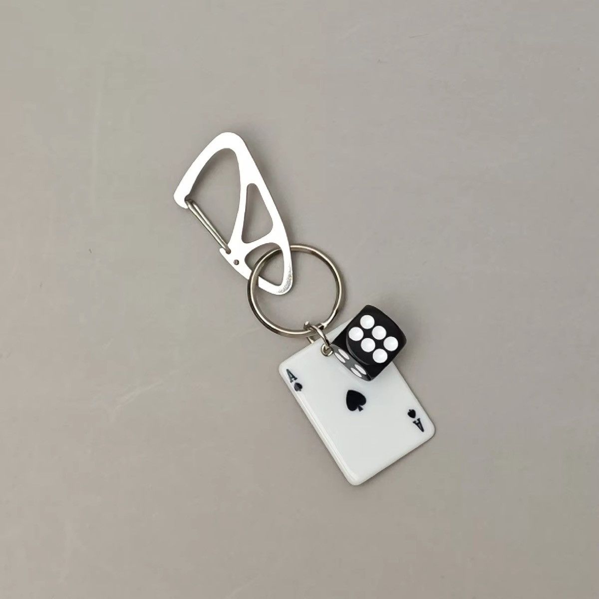 Jewelry Streetwear Poker Playing Cards Keychain Carabiner Size ONE SIZE - 2 Thumbnail