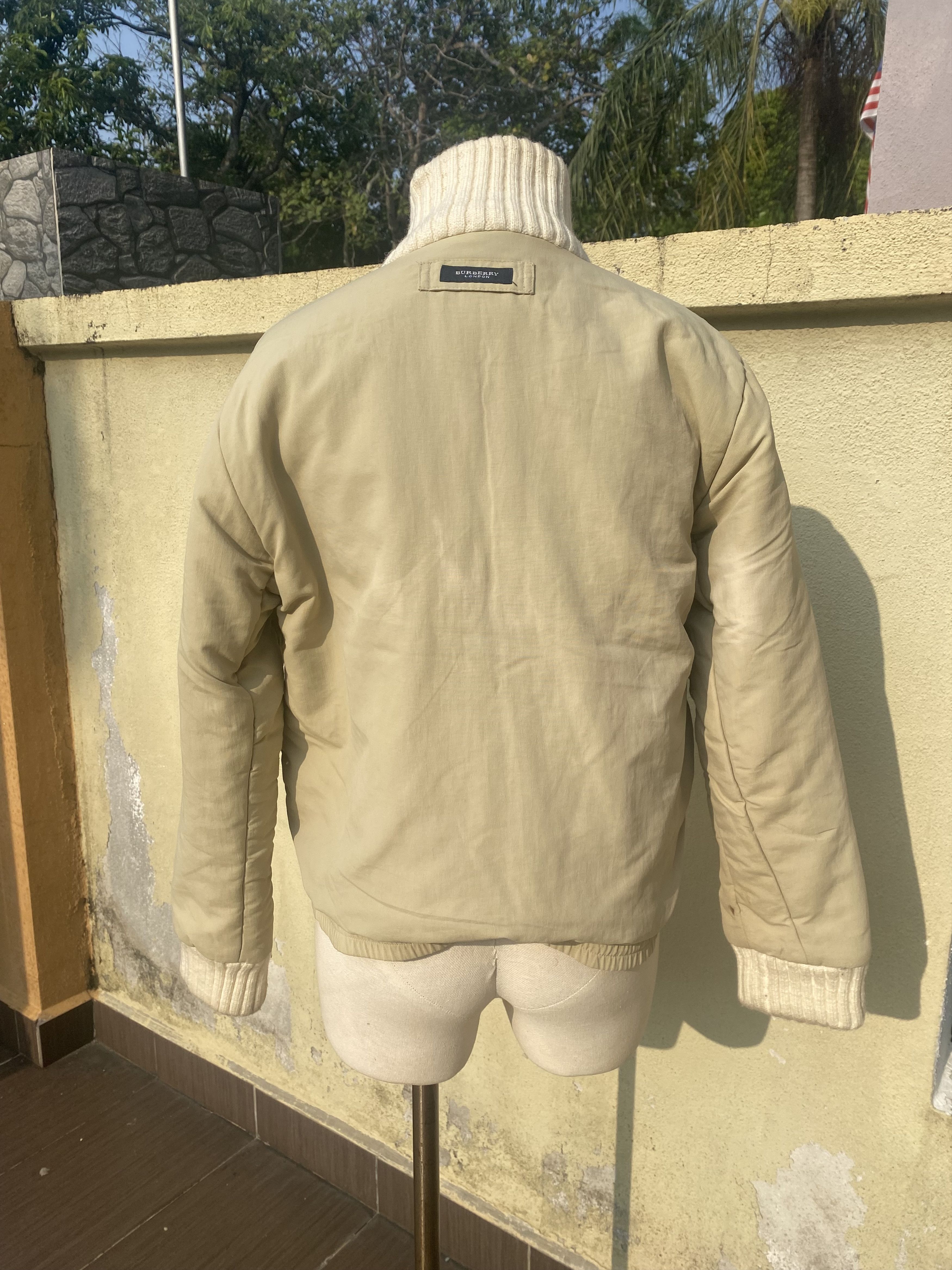 Burberry vintage burberry down jacket Size M / US 6-8 / IT 42-44 - 3 Thumbnail