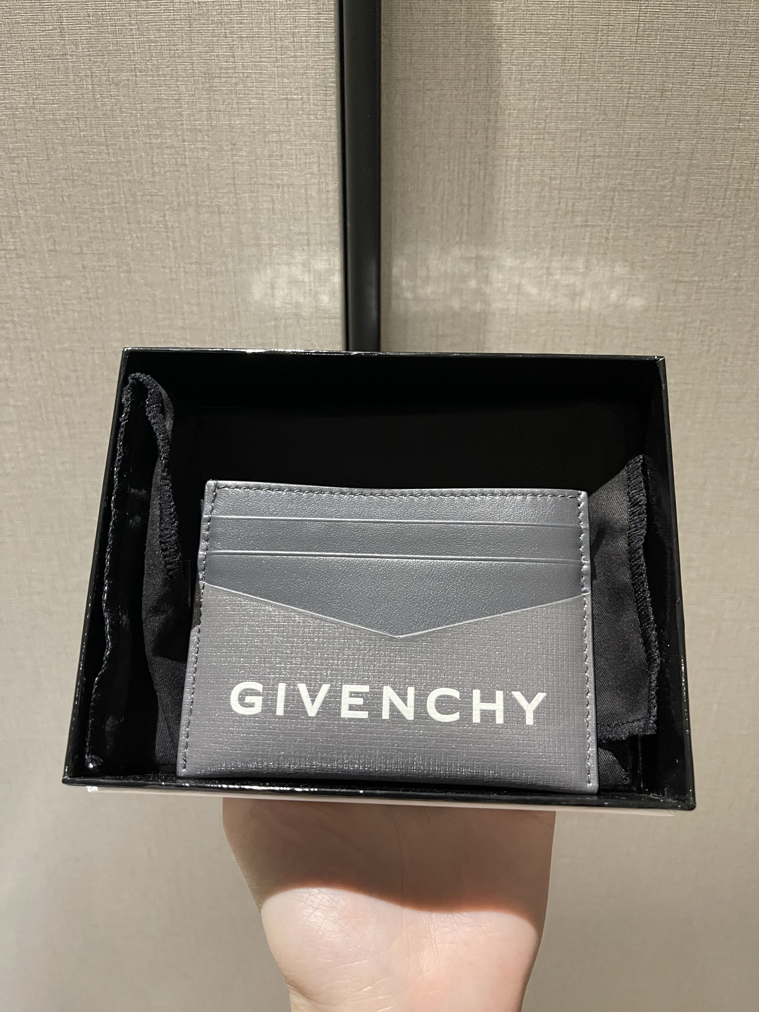 Givenchy Givenchy Chito Wallet | Grailed