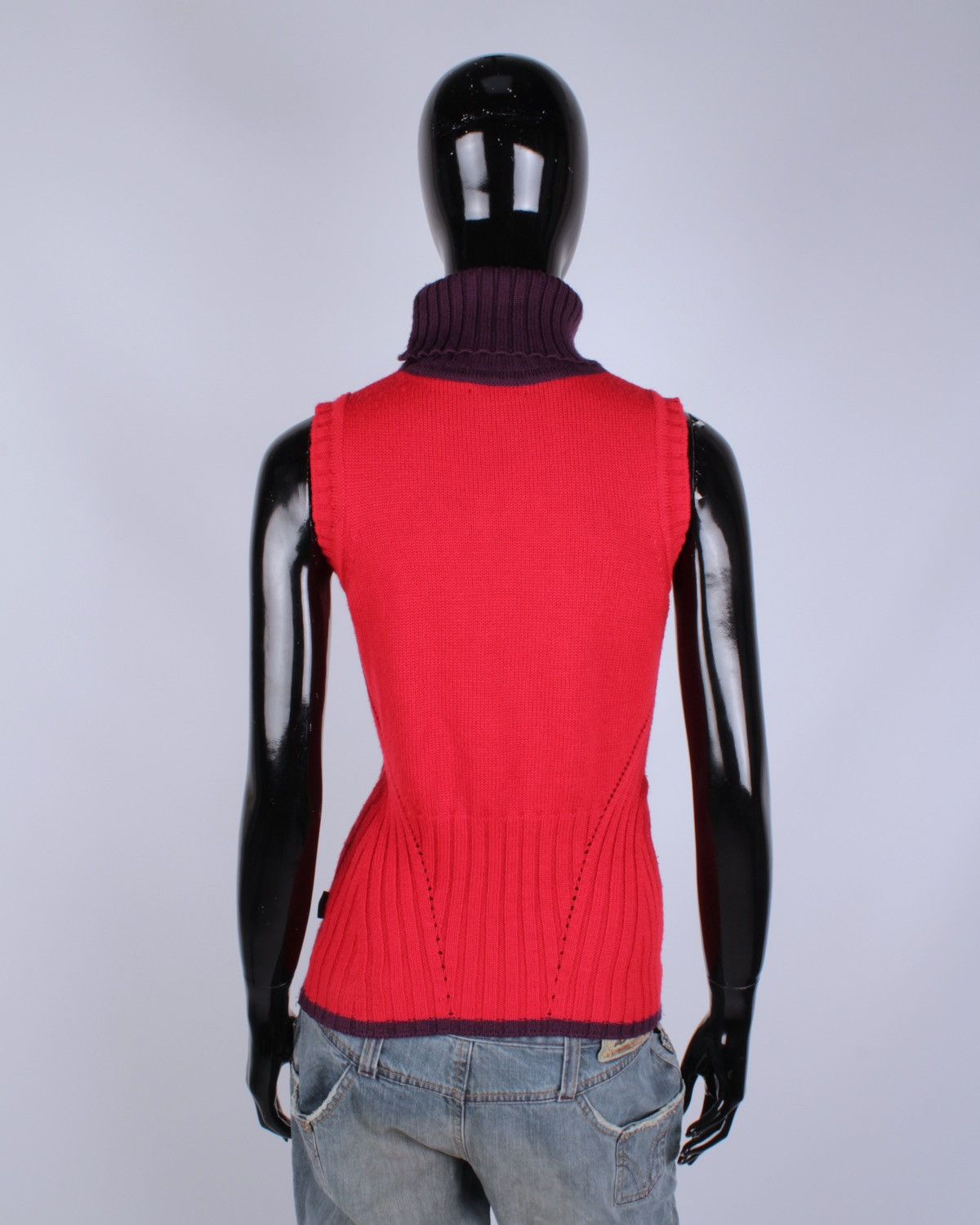 Designer × Versace × Vintage VERSACE Sport Vintage Wool Sleeve Less Sweater High Neck Size S / US 4 / IT 40 - 4 Thumbnail