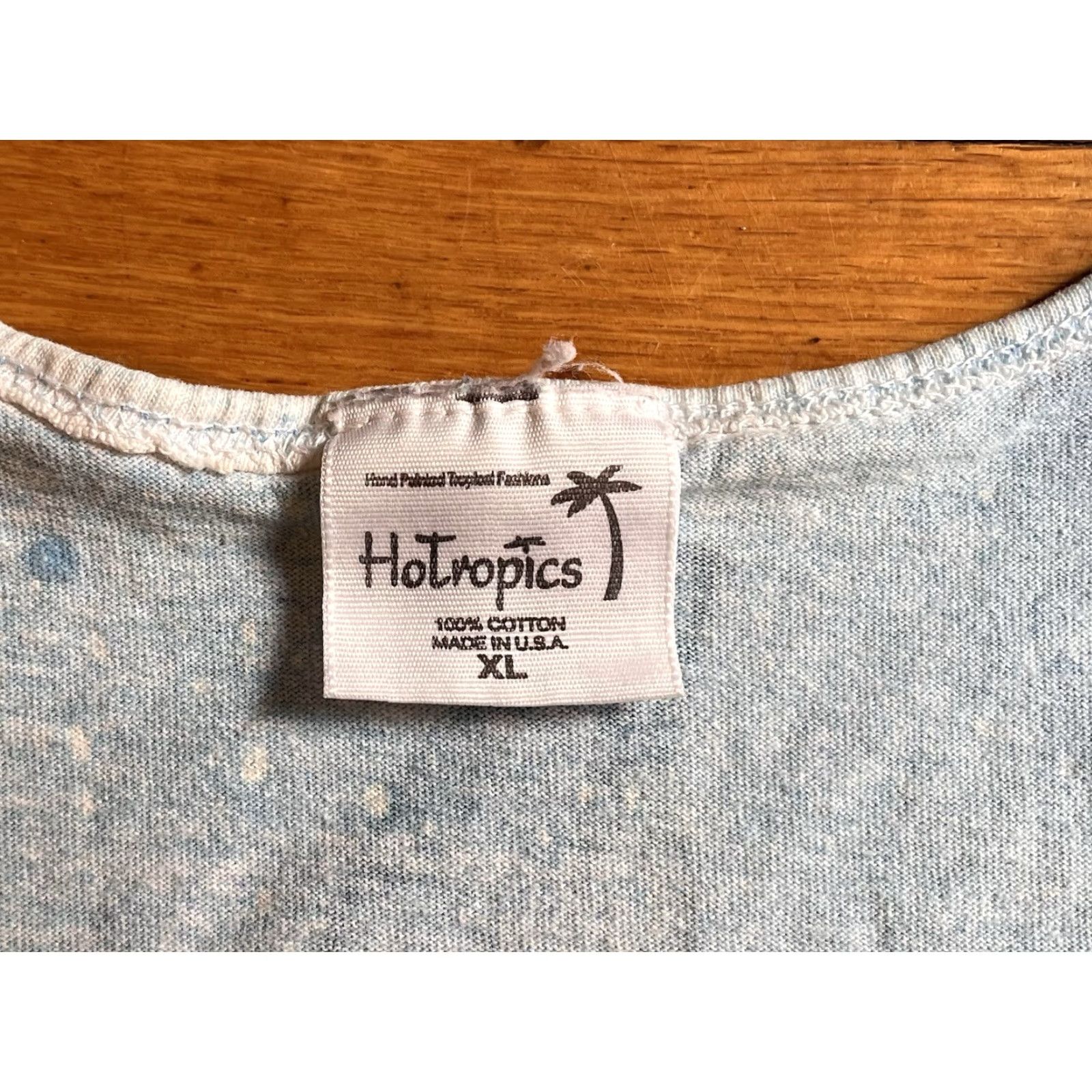 Vintage VINTAGE HoTropics Nags Head Pro Dive Center Dolphin Tank Top Men’s XL Blue All Over Print Shirt Tank Top Dolphin 90s Animals Nautical Sports Mens Size US XL / EU 56 / 4 - 4 Thumbnail