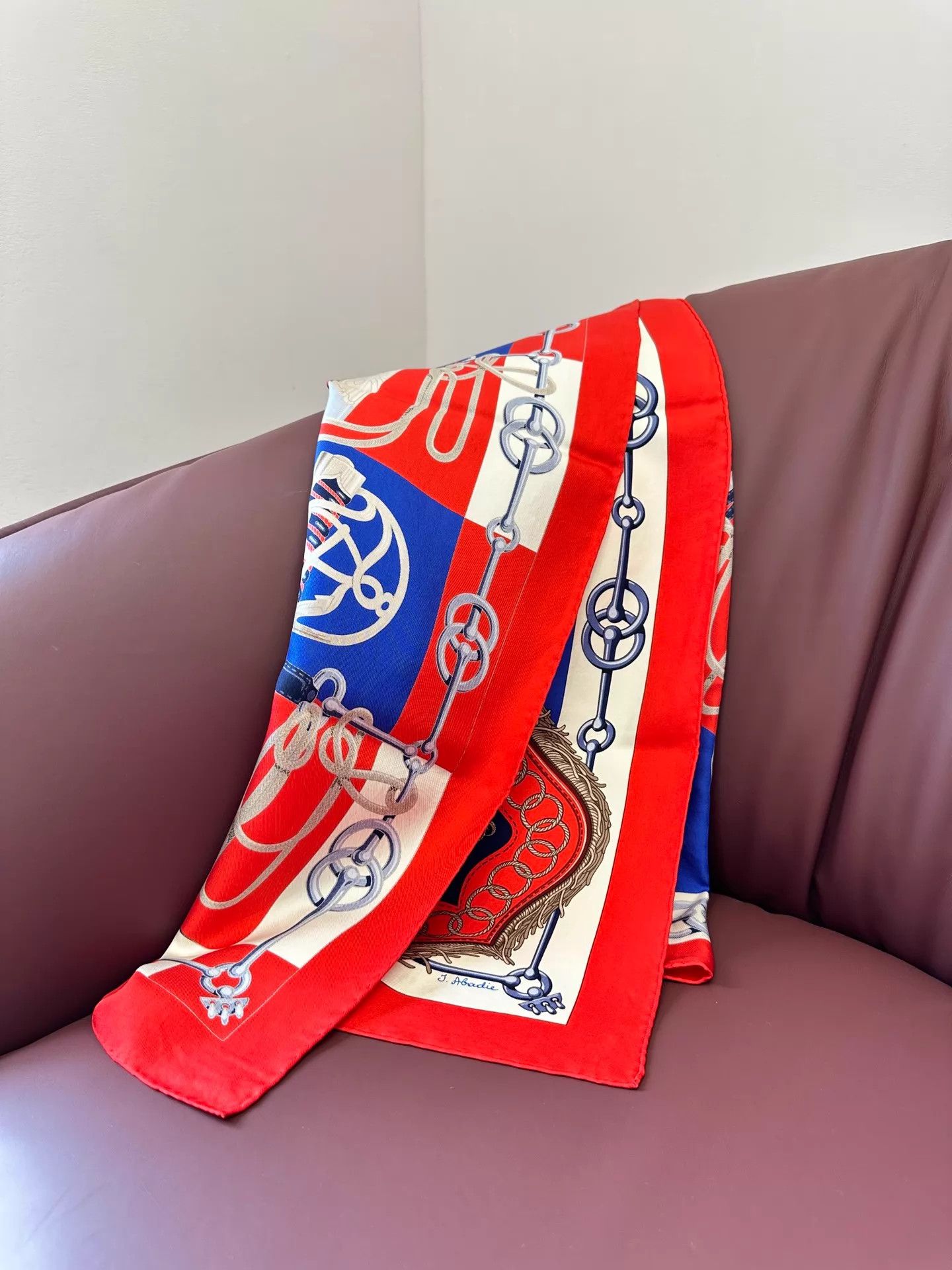 Hermes Hermès 90x90 Scarf Unused Boxed AH032 Size ONE SIZE - 4 Thumbnail