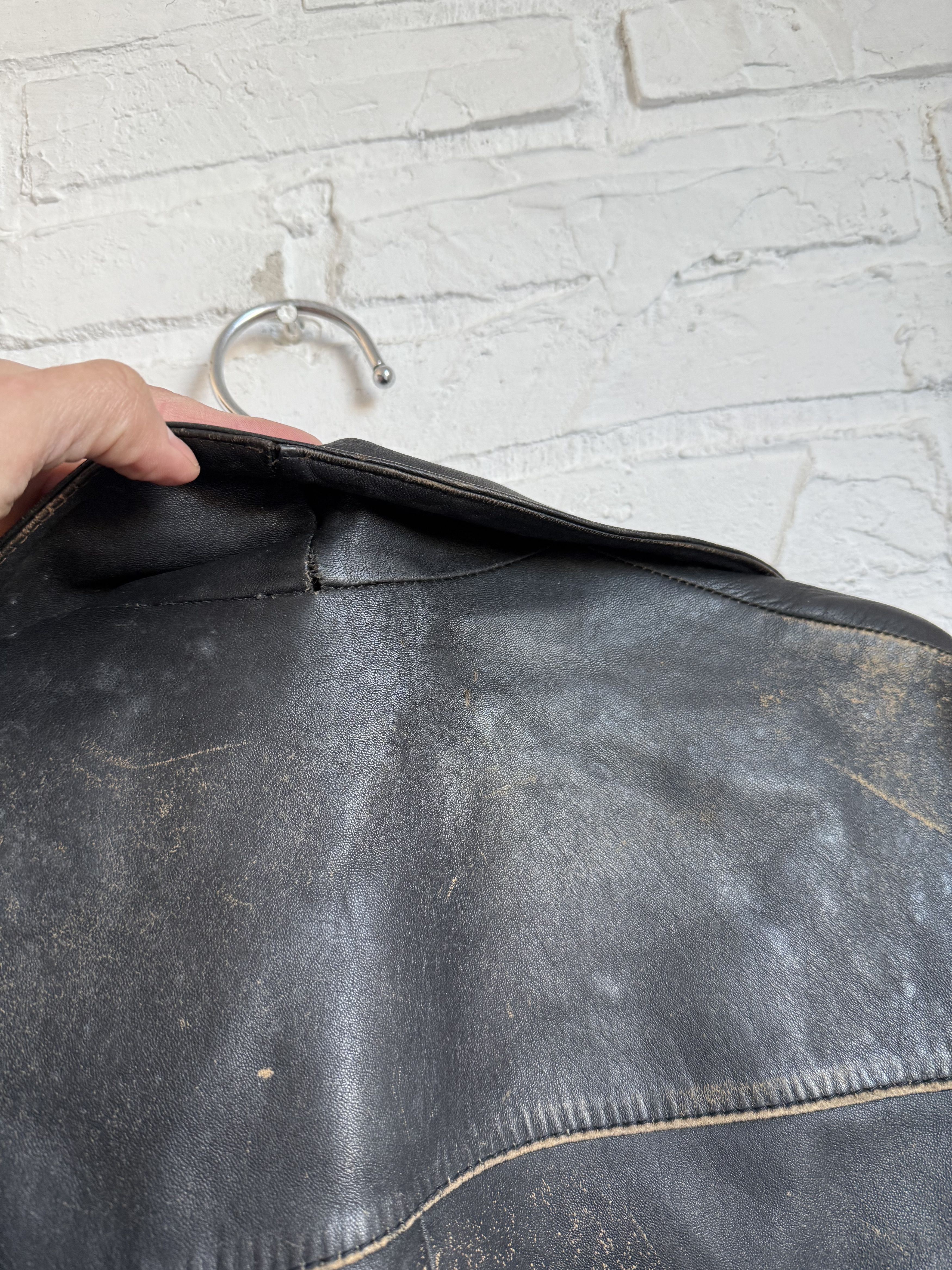 Other Vintage 60s 70s Cabretta Skins Distressed leather jacket Size US S / EU 44-46 / 1 - 14 Thumbnail