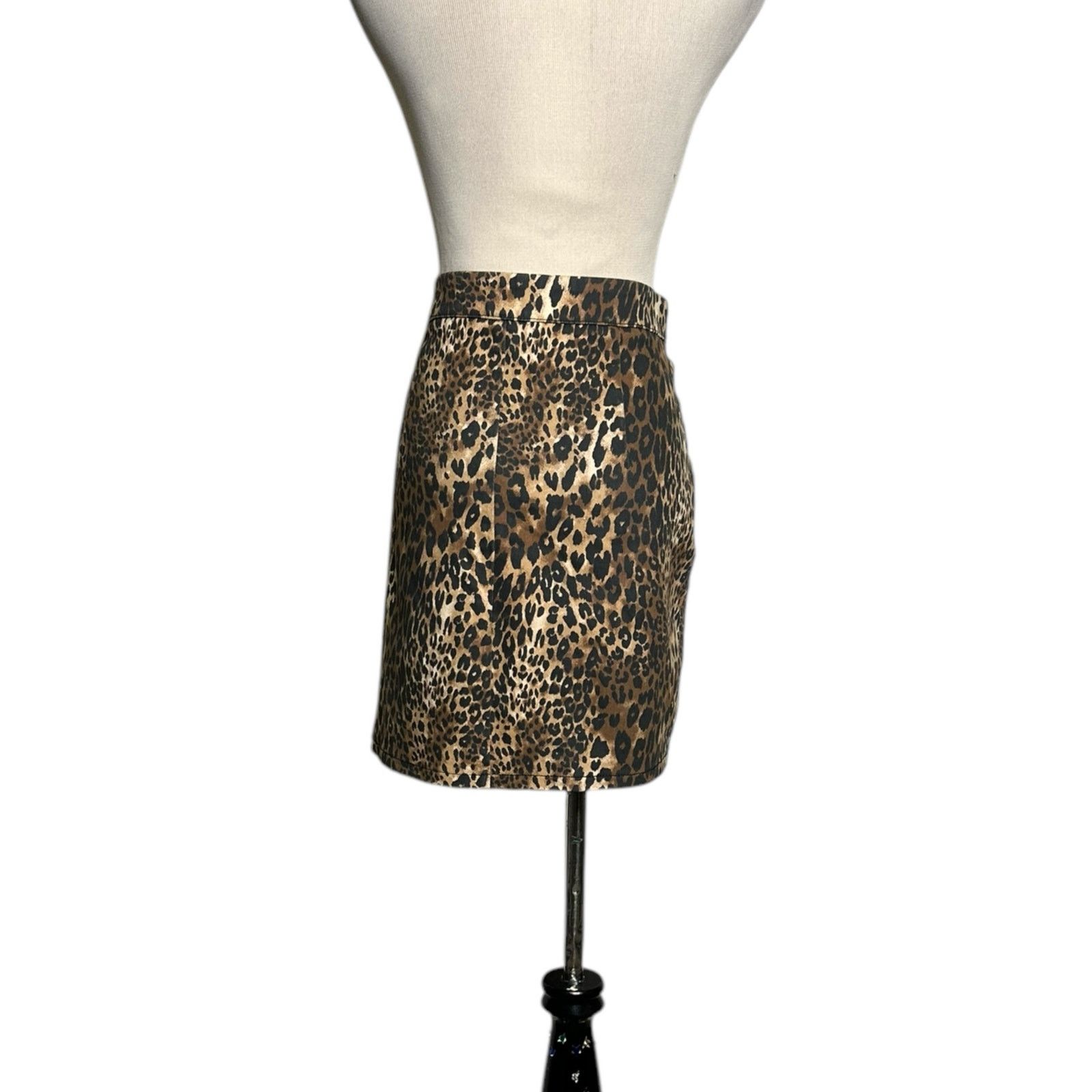 Forever 21 Forever 21 brown animal print mini skirt size Large Size 29" - 2 Thumbnail
