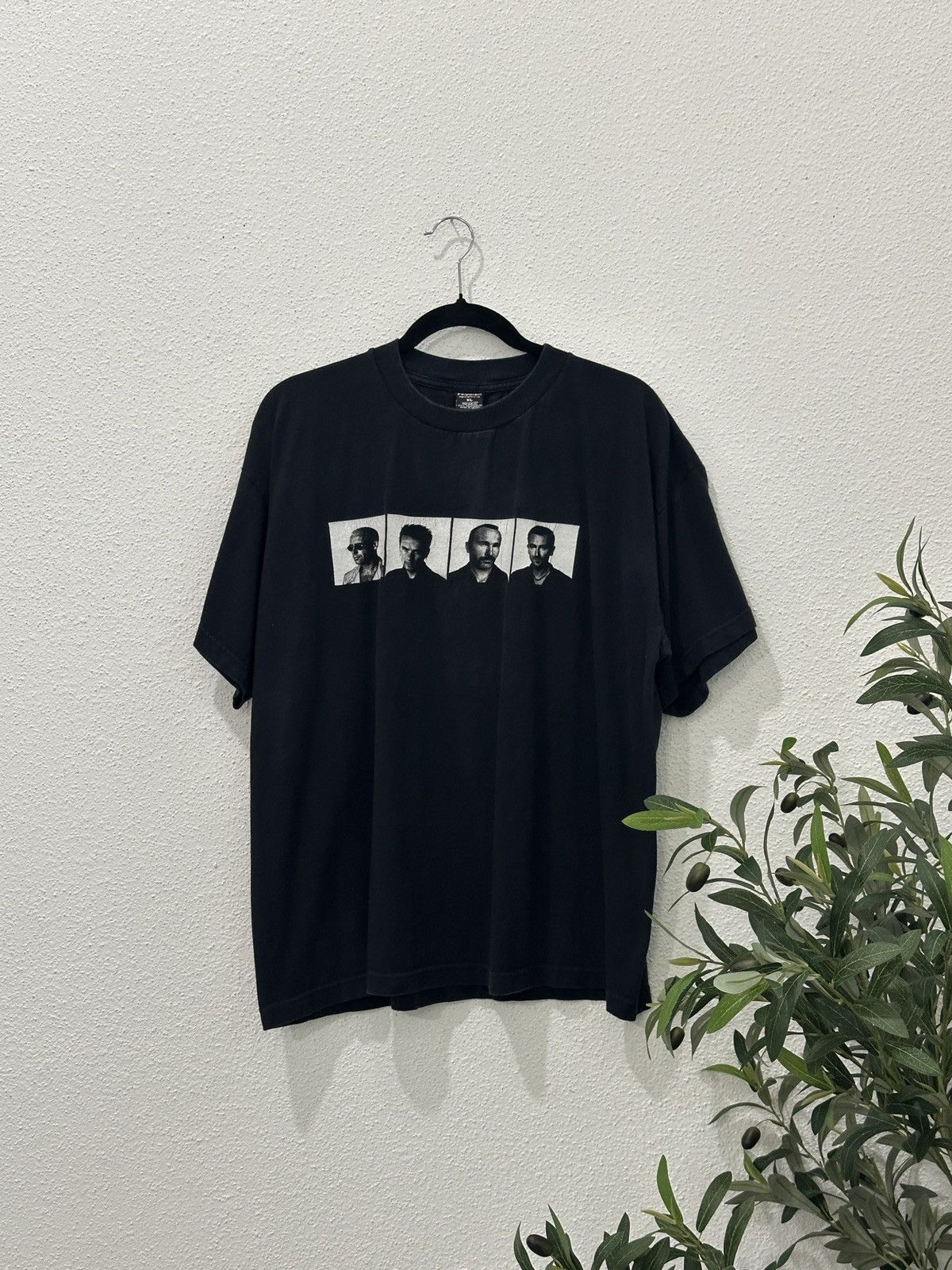 Band Tees Vintage 1997 U2 Popmart Tour Concert Merch Size XL Tshirt Size US XL / EU 56 / 4 - 1 Thumbnail