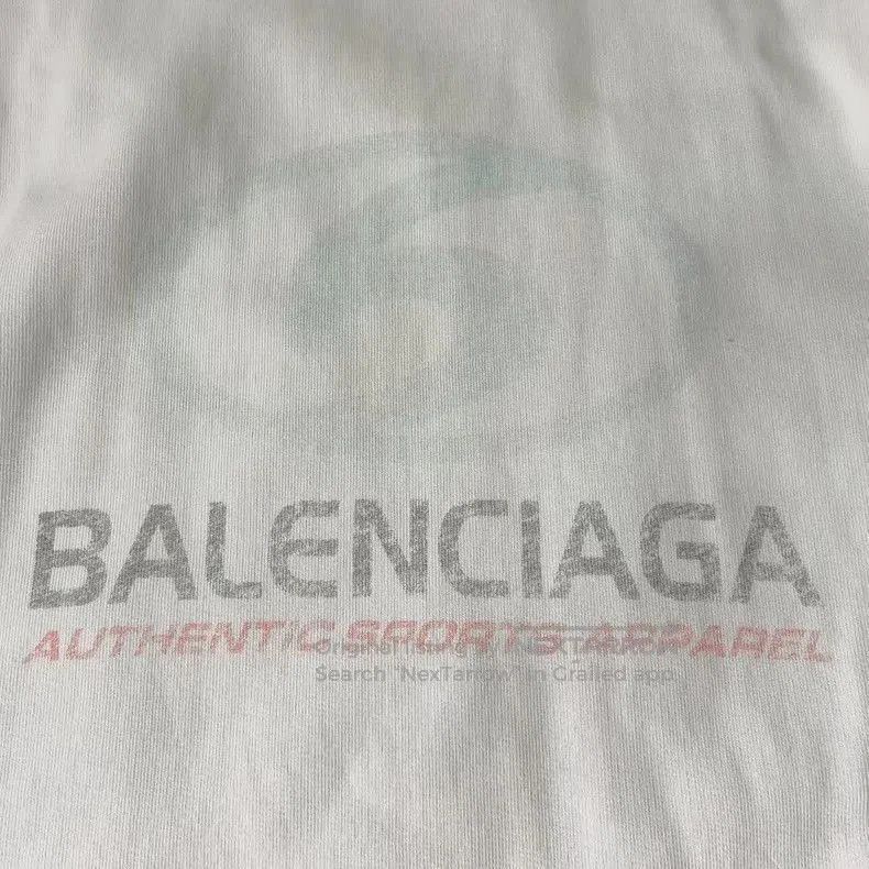 Balenciaga Balenciaga Logo Distressed Hooded Sweatshirt. Size US XS / EU 42 / 0 - 3 Thumbnail