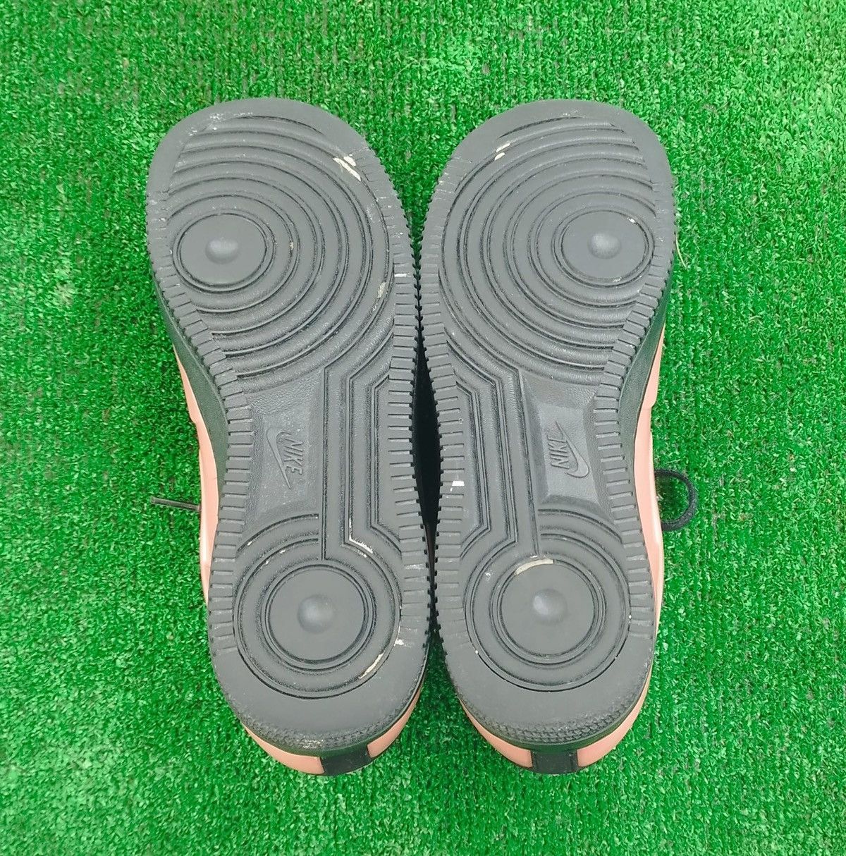 Nike Shoes Nike AF1 Foamposite Pro Cup Size US 7 / EU 40 - 9 Thumbnail
