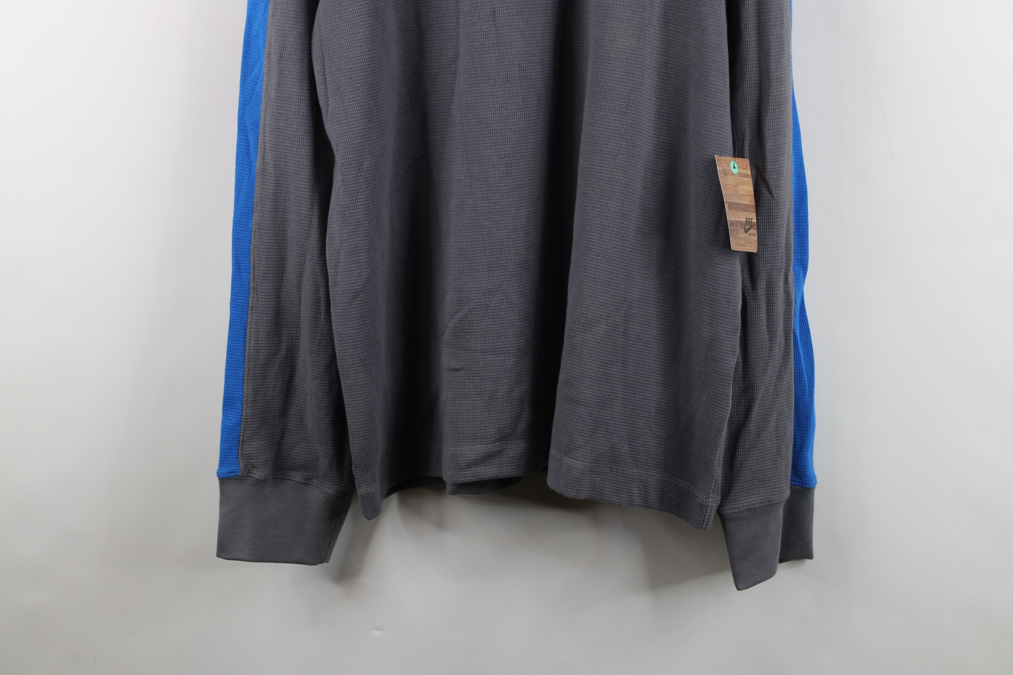 Nike NOS Vintage Y2K Nike Mini Swoosh Thermal Waffle Knit T-Shirt Size US L / EU 52-54 / 3 - 3 Thumbnail