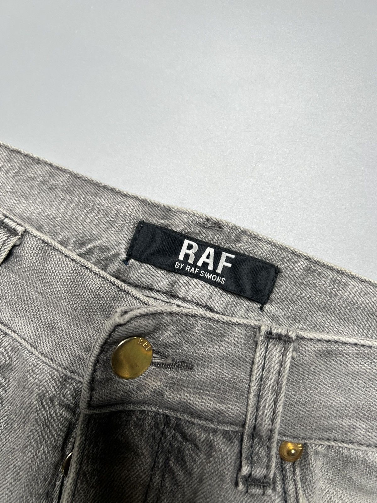 Raf by Raf Simons Raf by raf simons Faded Wash Distressed Jeans Size US 28 / EU 44 - 11 Thumbnail