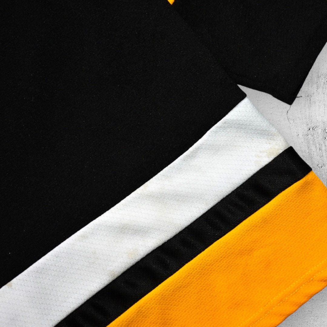 Ccm Vintage Pittsburgh Penguins Sidney Crosby NHL CCM Jersey (M) Size US M / EU 48-50 / 2 - 6 Thumbnail