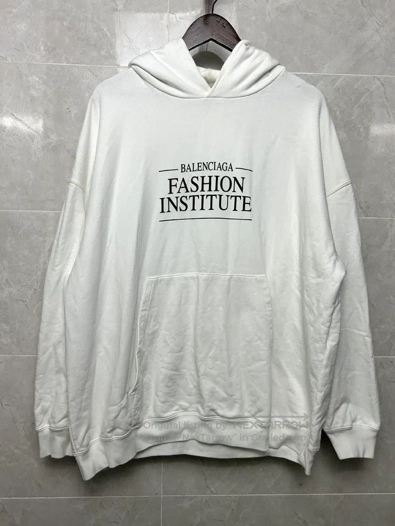 Balenciaga Balenciaga Solid Color Long Sleeve Logo Printed Sweatshirt Size US XXS / EU 40 - 1 Thumbnail