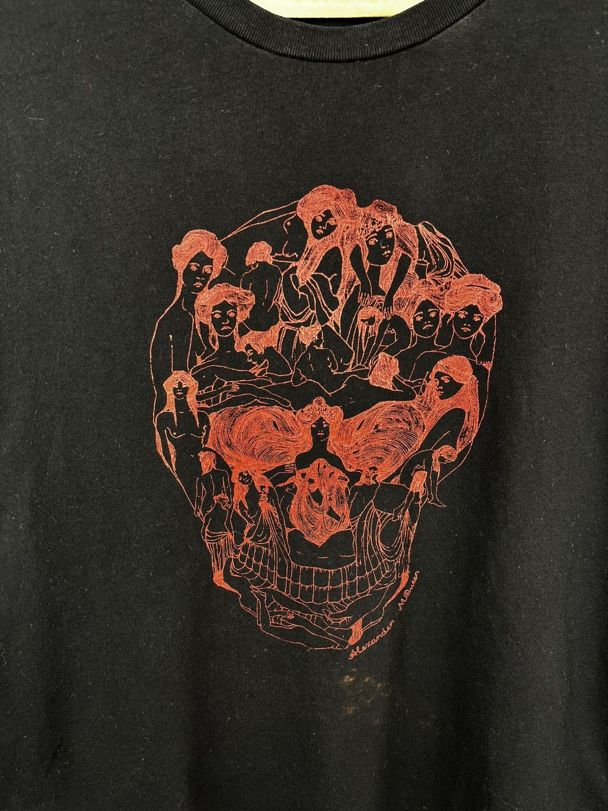 Alexander McQueen ALEXANDER MCQUEEN Black Ivy Skull T-Shirt Size US XL / EU 56 / 4 - 2 Thumbnail