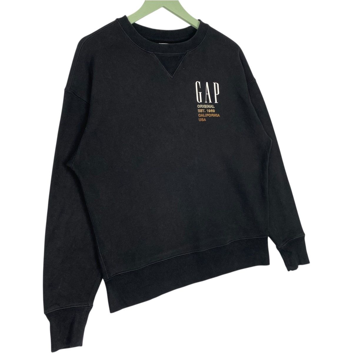 Vintage Vintage Gap Big Logo Printed Black Pullover Jumper Size M Size US M / EU 48-50 / 2 - 7 Thumbnail