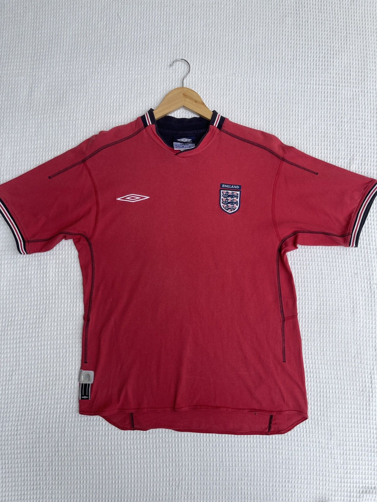 Umbro Last Drop🔥Rare🔥Vintage Y2K ENGLAND Cotton T Shirt Size US L / EU 52-54 / 3 - 11 Thumbnail